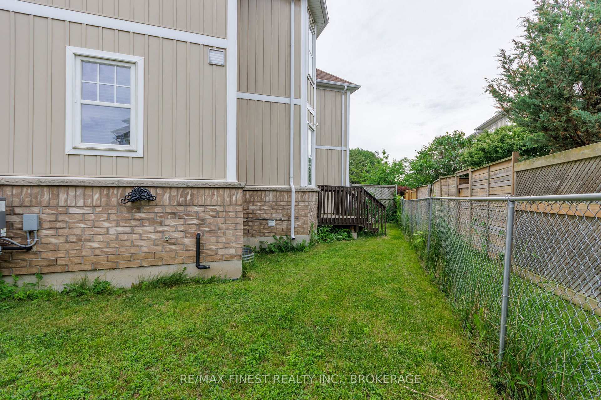 Photo 28 of 893 Ascot Lane, Kingston, Rideau — HOMEH