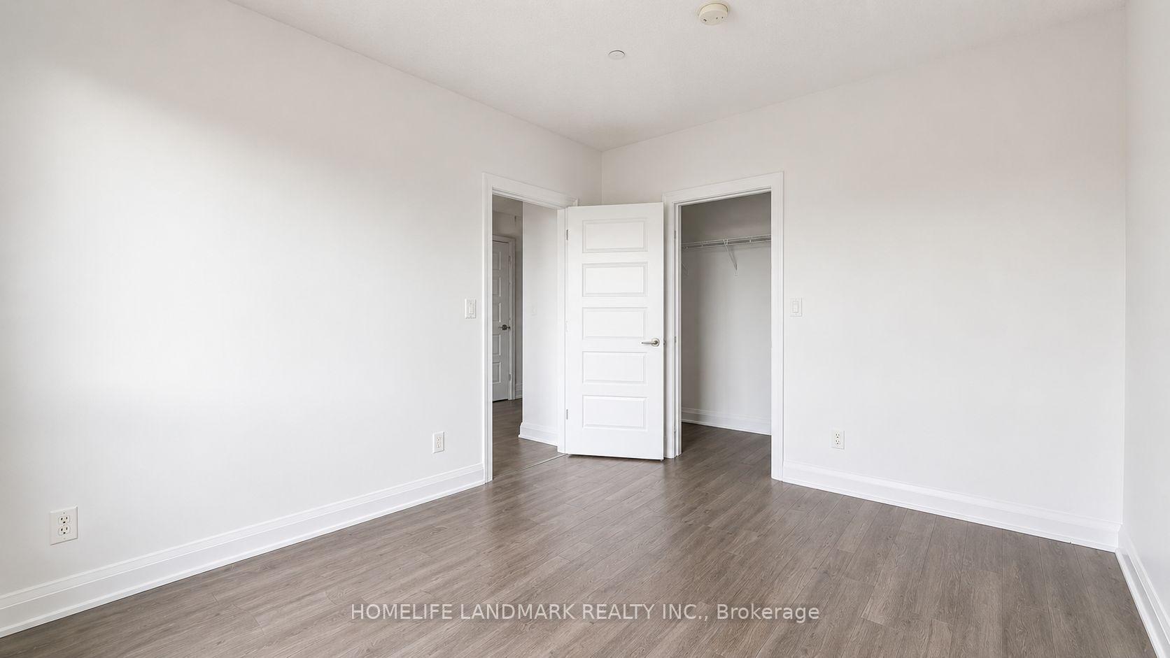 Photo 7 of Unit 819, 15 Water Walk Drive, Markham, Unionville — HOMEH