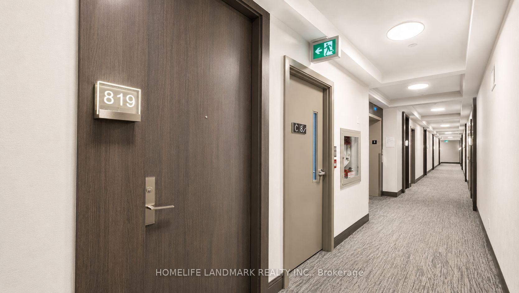 Photo 2 of Unit 819, 15 Water Walk Drive, Markham, Unionville — HOMEH
