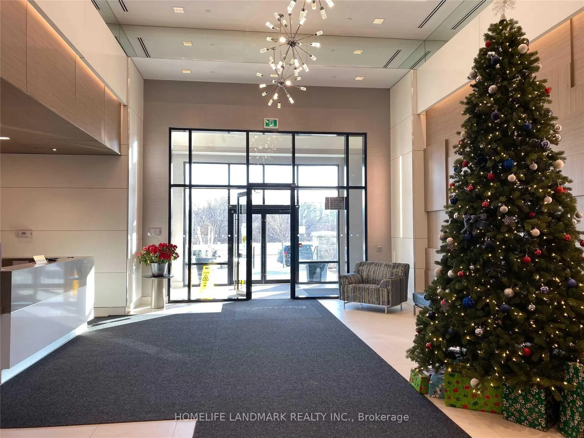 Photo 17 of Unit 819, 15 Water Walk Drive, Markham, Unionville — HOMEH