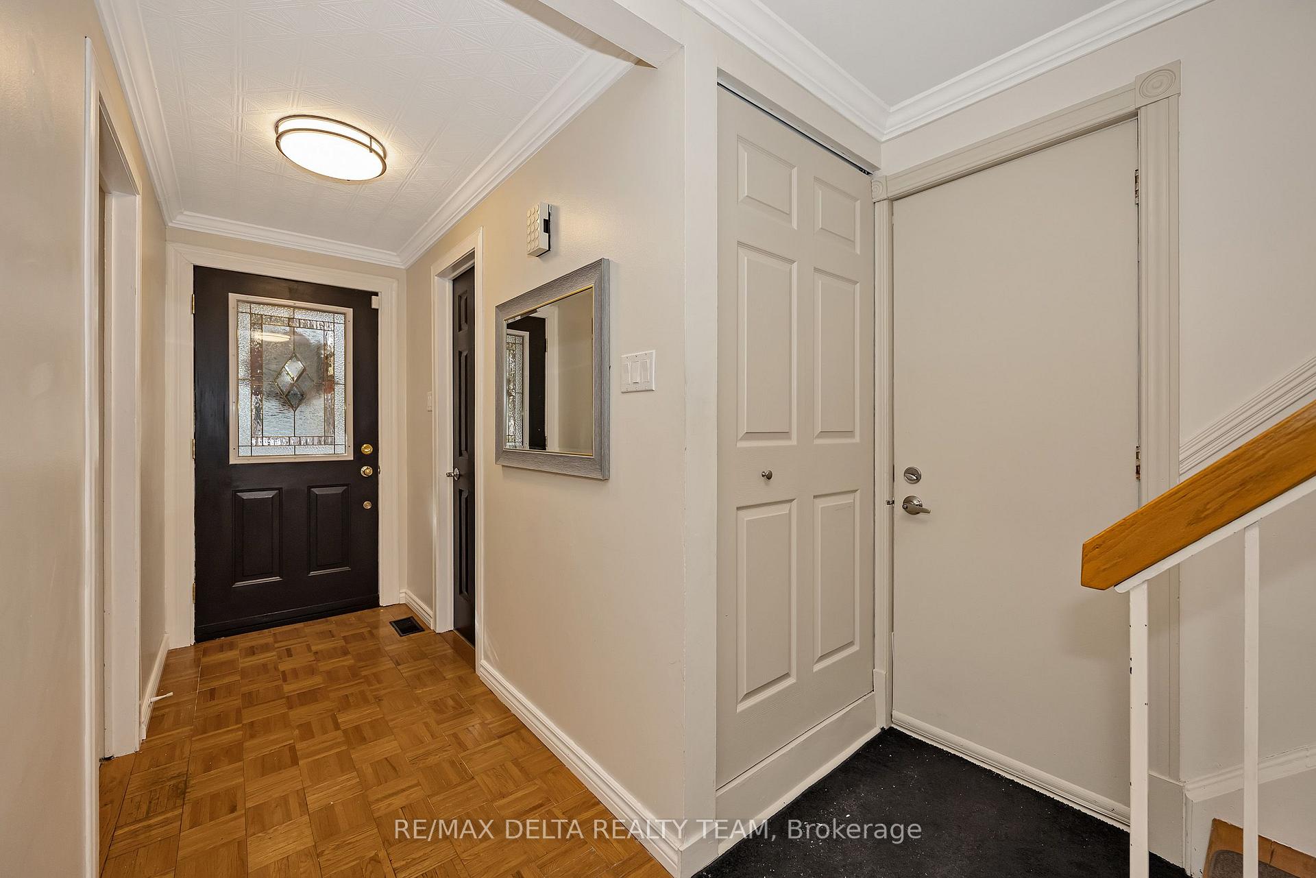 Photo 4 of 435 Duvernay Drive, Ottawa, Queenswood Heights South — HOMEH