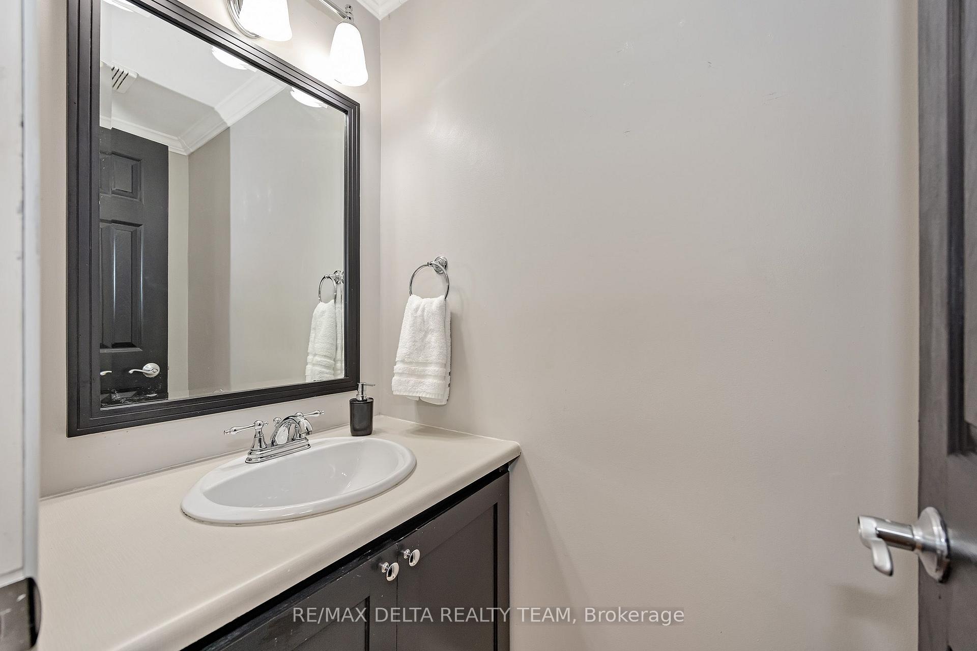 Photo 18 of 435 Duvernay Drive, Ottawa, Queenswood Heights South — HOMEH