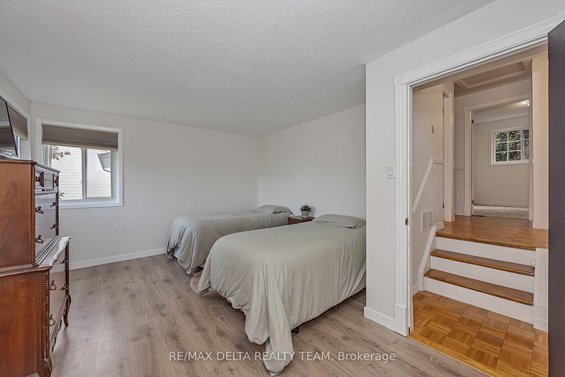 Photo 20 of 435 Duvernay Drive, Ottawa, Queenswood Heights South — HOMEH