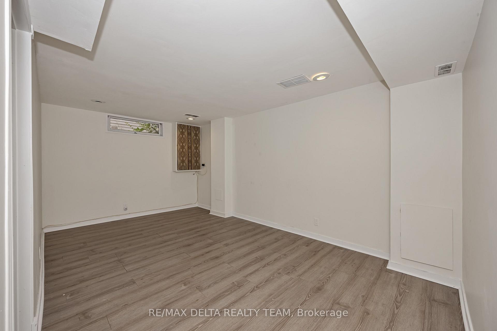 Photo 30 of 435 Duvernay Drive, Ottawa, Queenswood Heights South — HOMEH