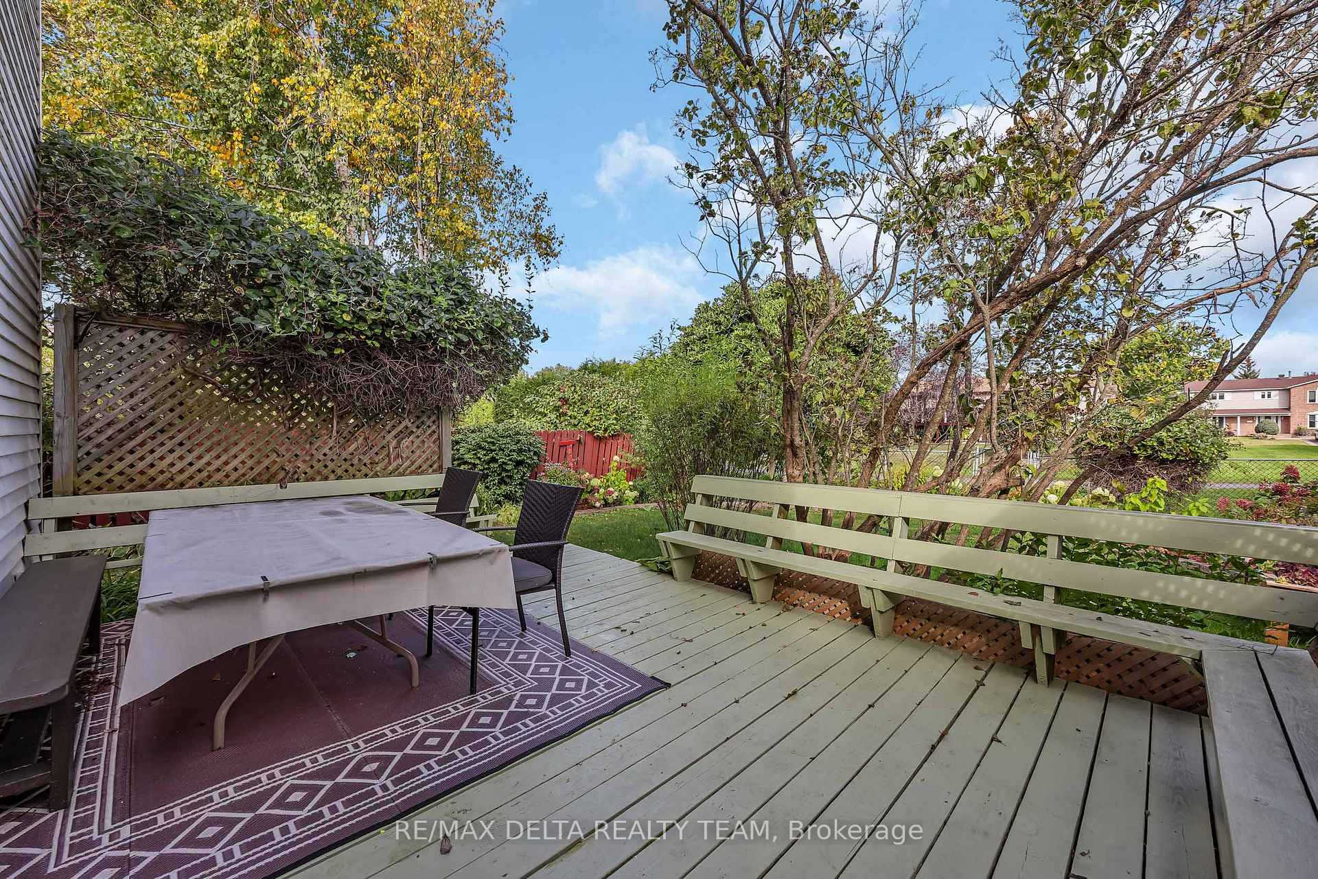 Photo 34 of 435 Duvernay Drive, Ottawa, Queenswood Heights South — HOMEH