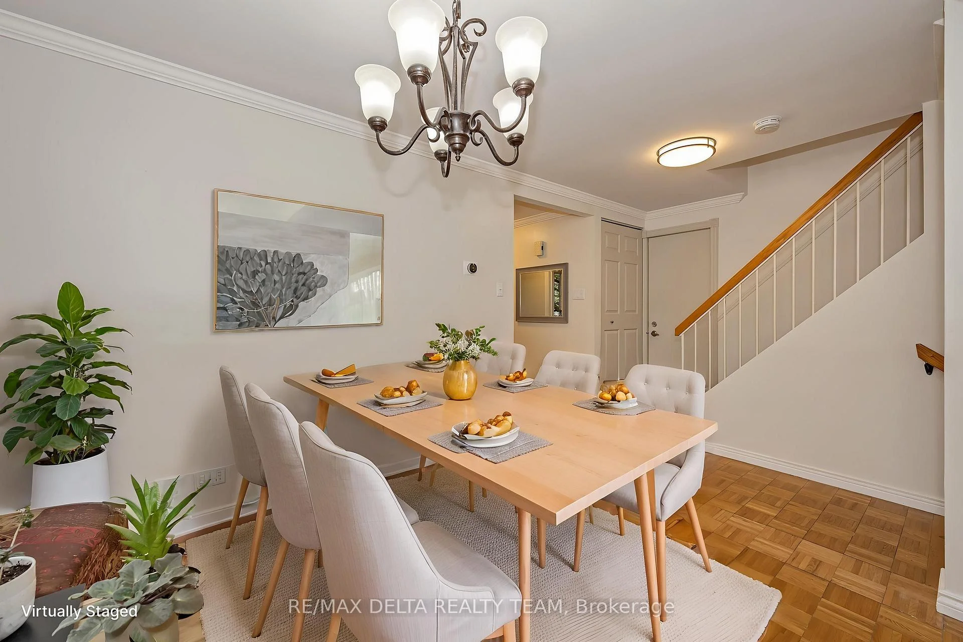 Photo 8 of 435 Duvernay Drive, Ottawa, Queenswood Heights South — HOMEH