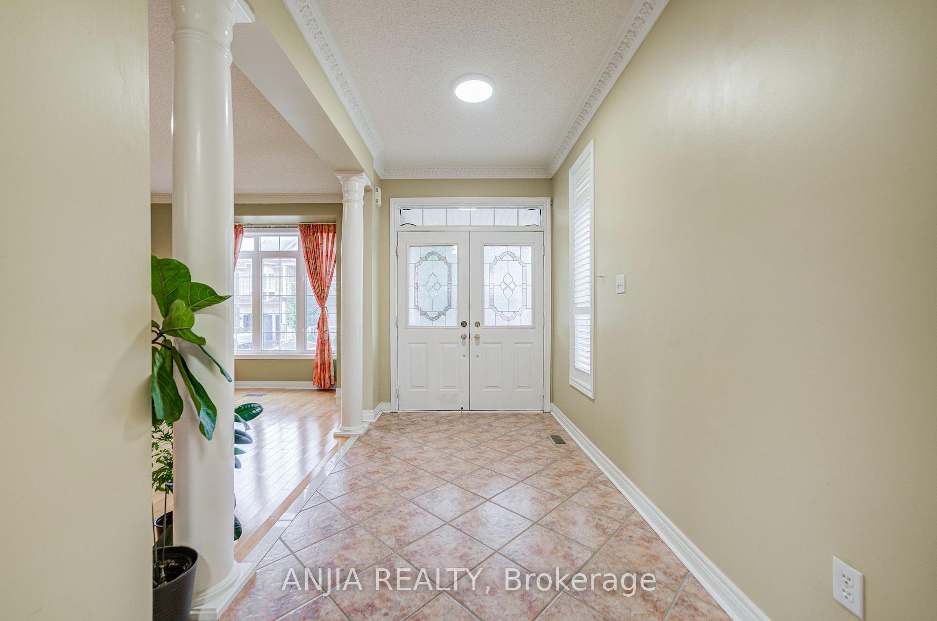 Photo 5 of 23 Ayhart Street E, Markham, Wismer — HOMEH