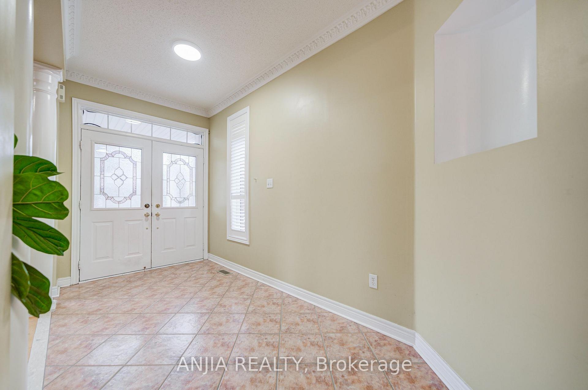 Photo 6 of 23 Ayhart Street E, Markham, Wismer — HOMEH