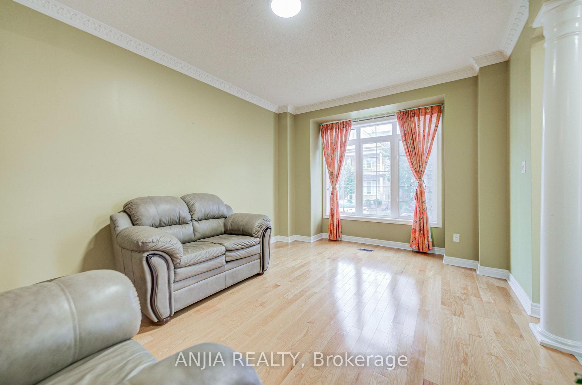 Photo 8 of 23 Ayhart Street E, Markham, Wismer — HOMEH