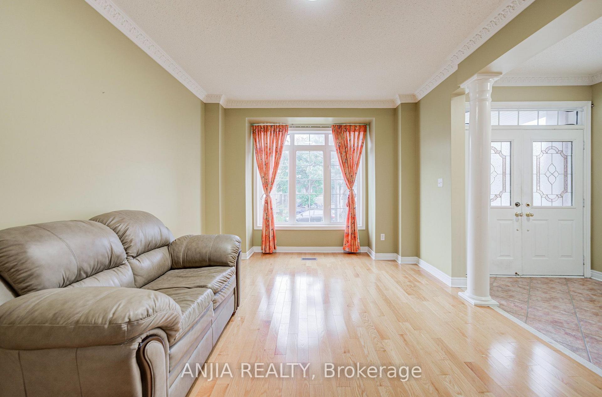 Photo 9 of 23 Ayhart Street E, Markham, Wismer — HOMEH