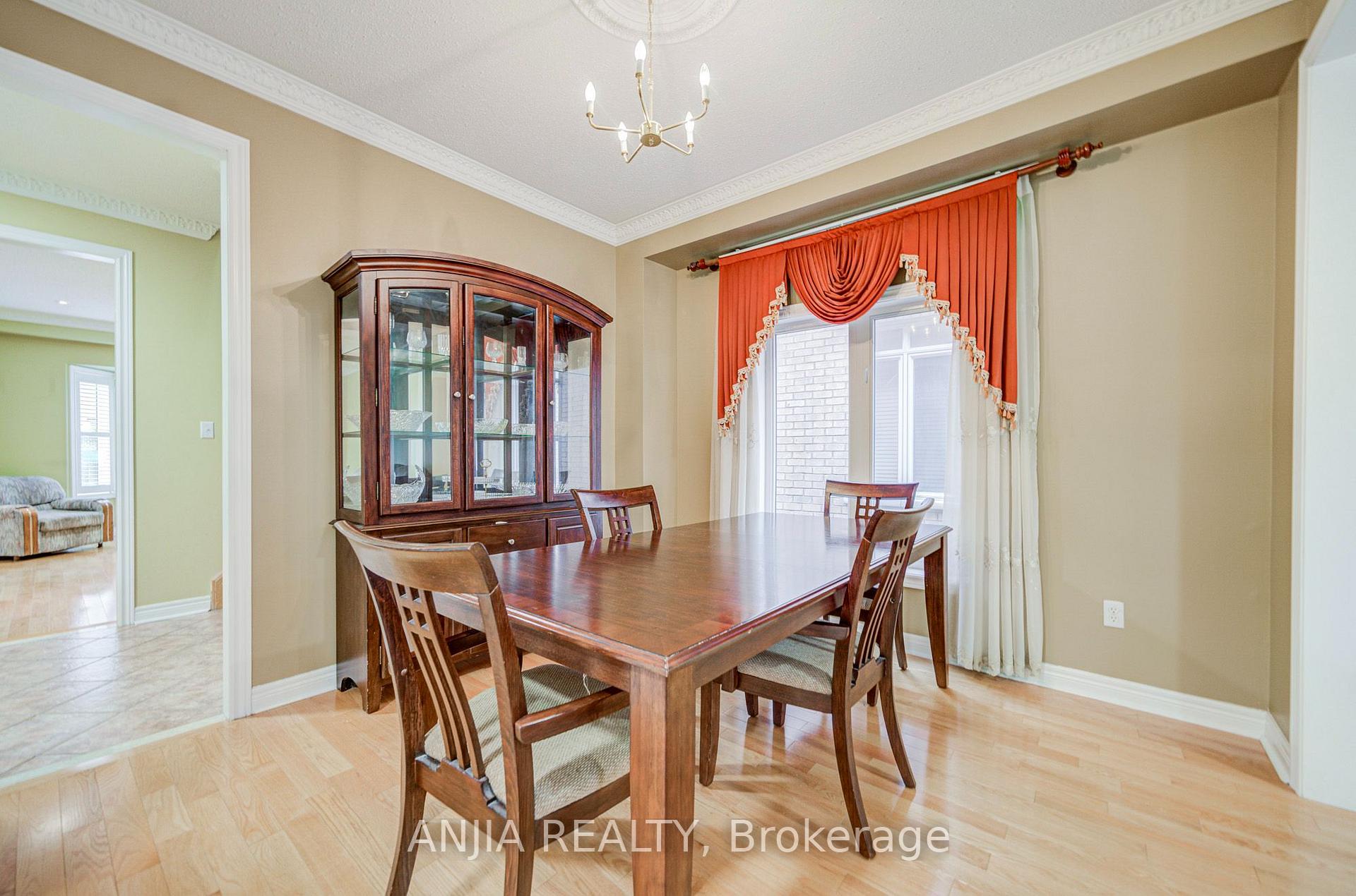 Photo 11 of 23 Ayhart Street E, Markham, Wismer — HOMEH