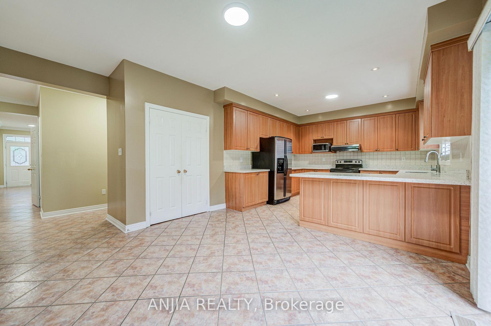 Photo 22 of 23 Ayhart Street E, Markham, Wismer — HOMEH