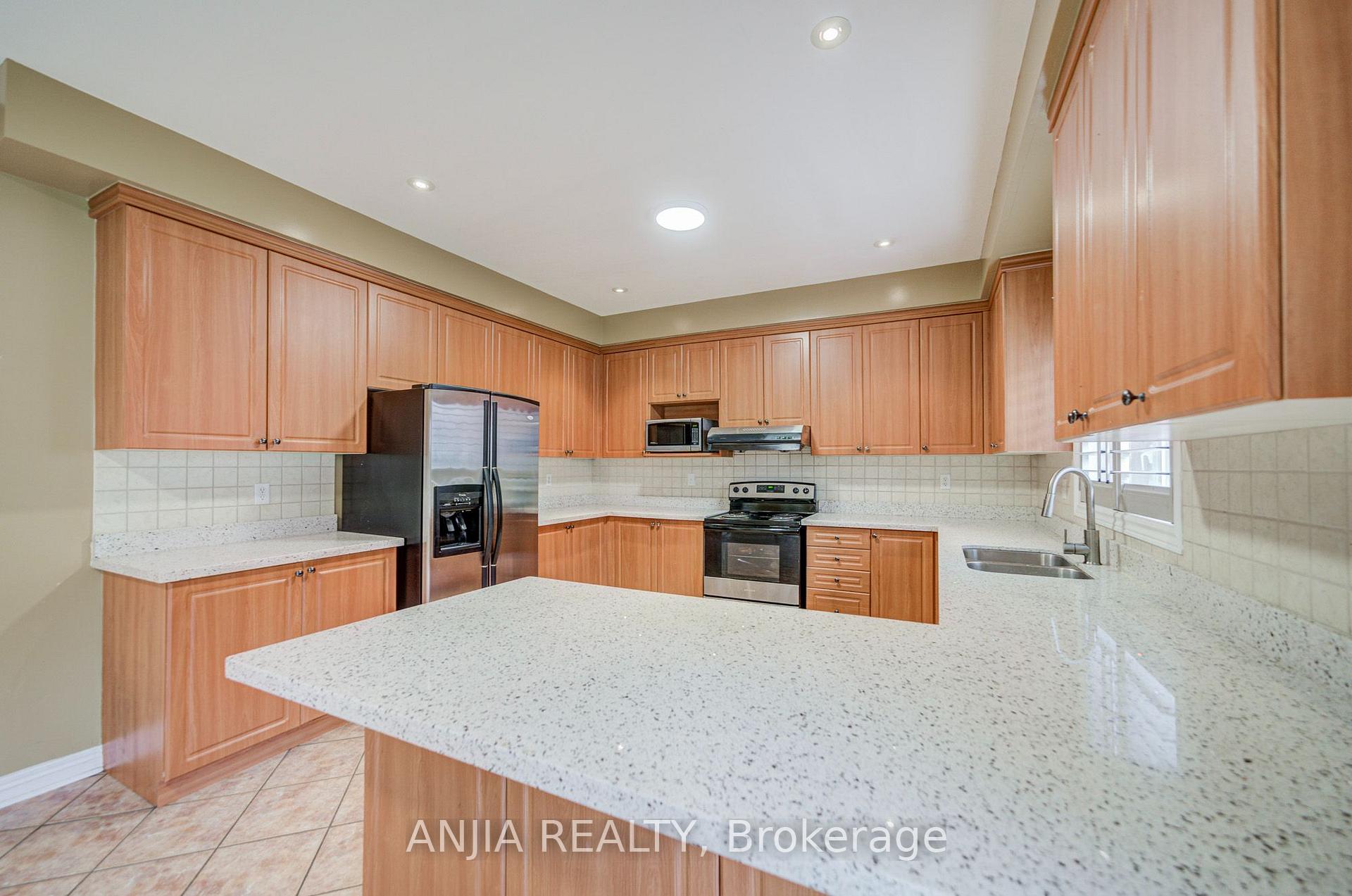 Photo 23 of 23 Ayhart Street E, Markham, Wismer — HOMEH