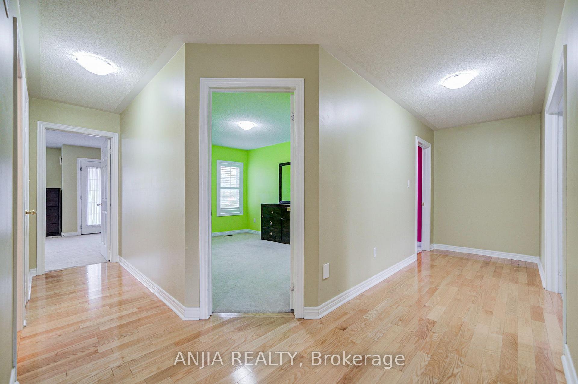 Photo 30 of 23 Ayhart Street E, Markham, Wismer — HOMEH