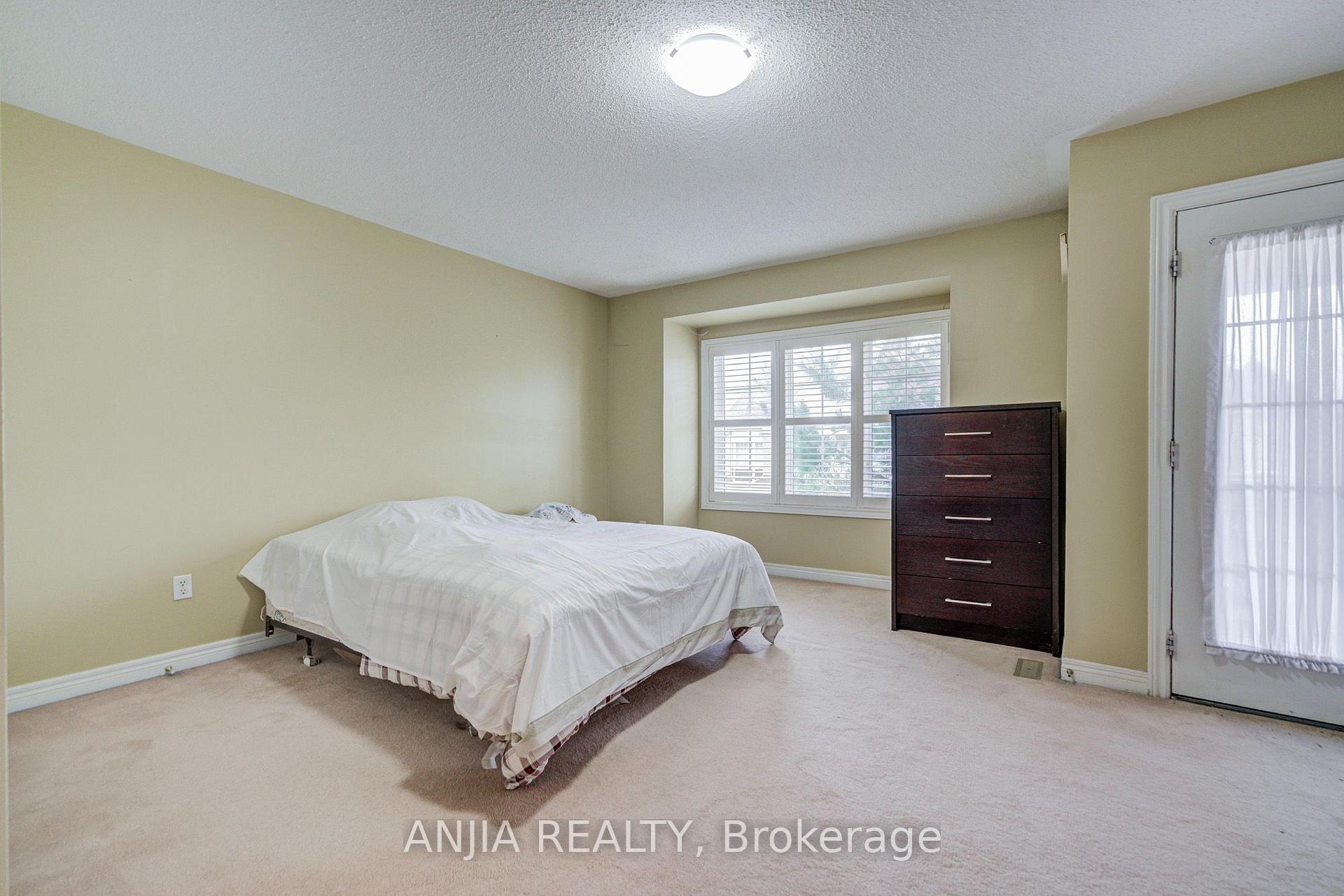 Photo 31 of 23 Ayhart Street E, Markham, Wismer — HOMEH