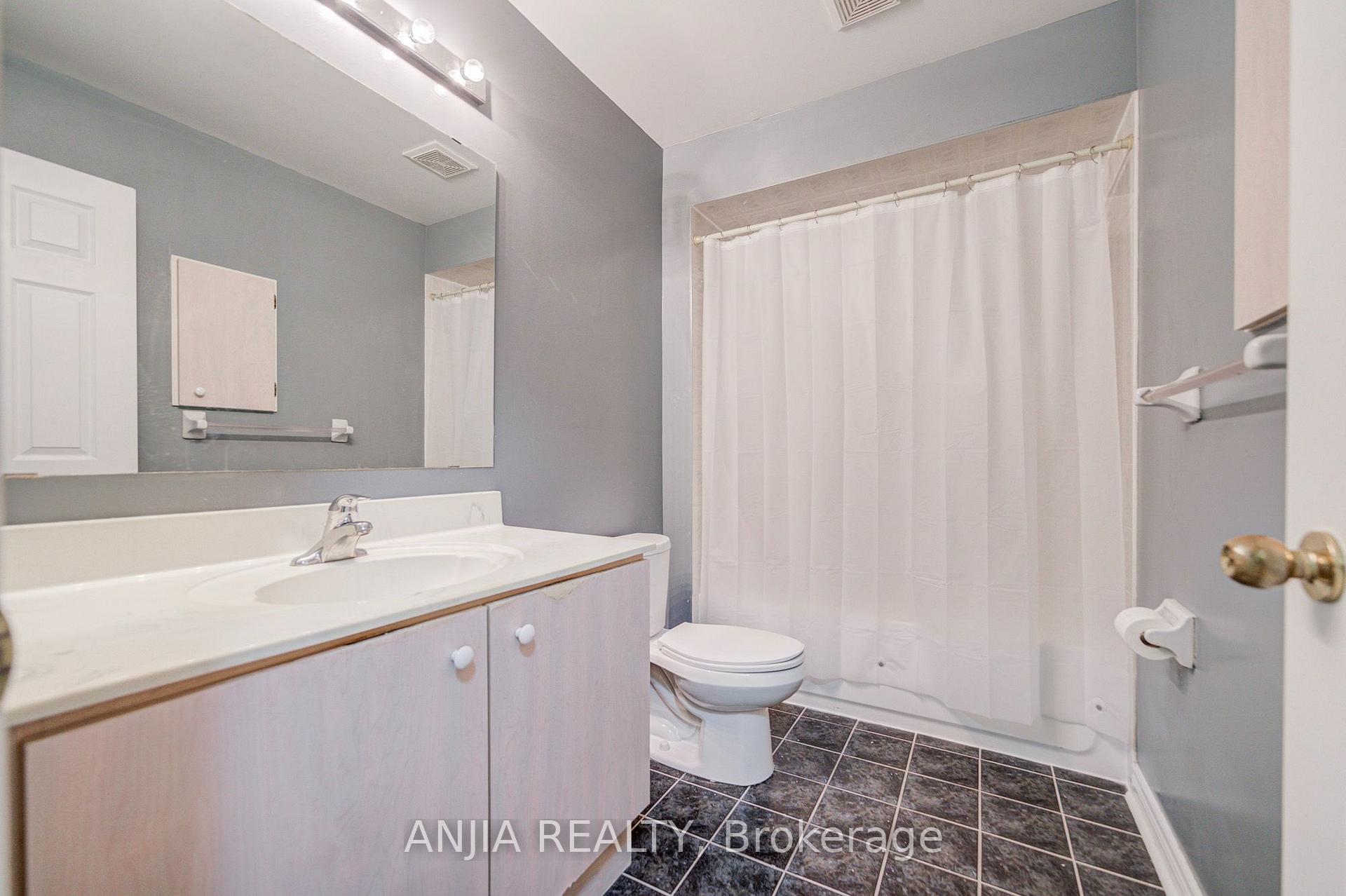 Photo 40 of 23 Ayhart Street E, Markham, Wismer — HOMEH