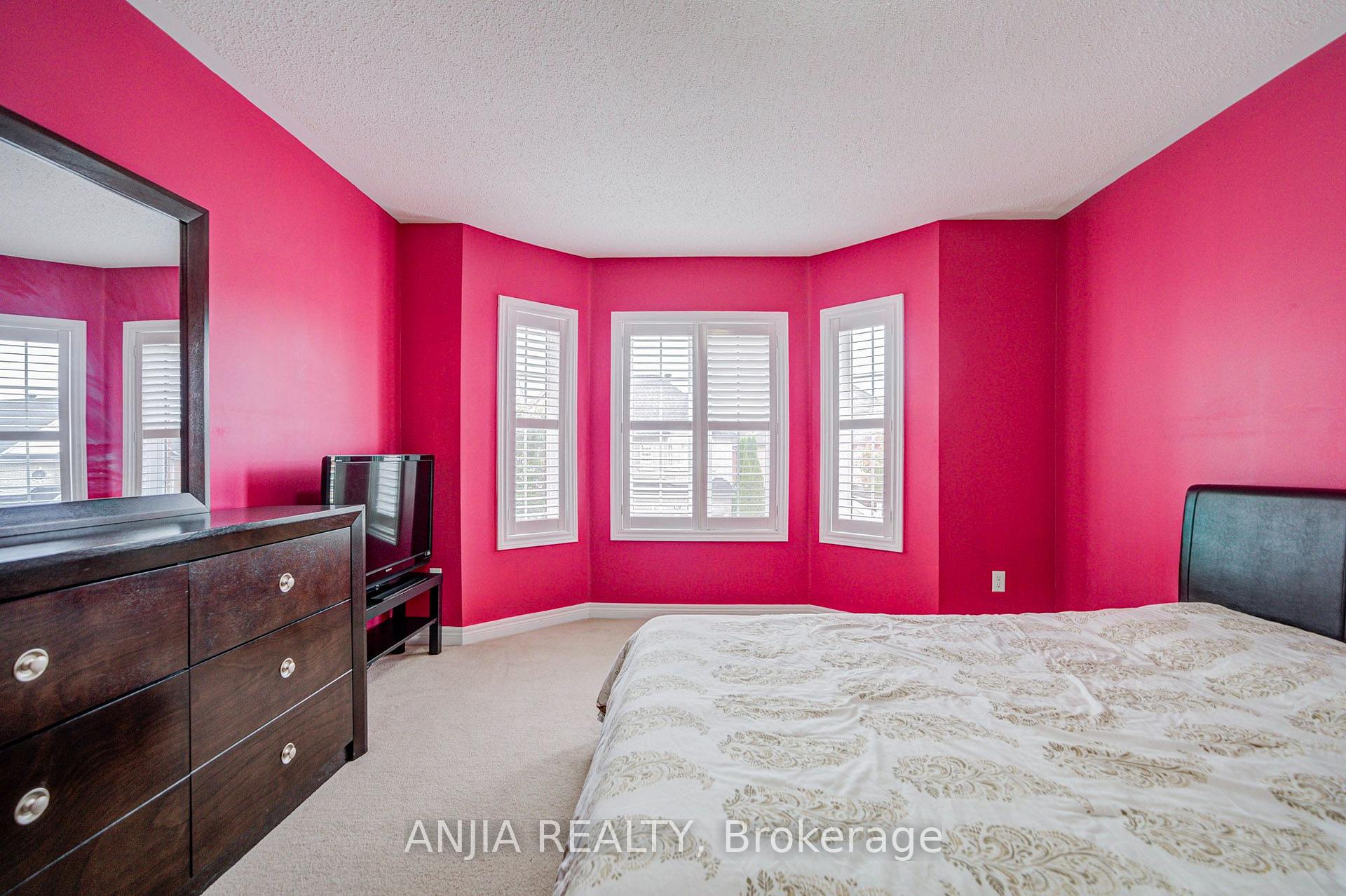 Photo 41 of 23 Ayhart Street E, Markham, Wismer — HOMEH