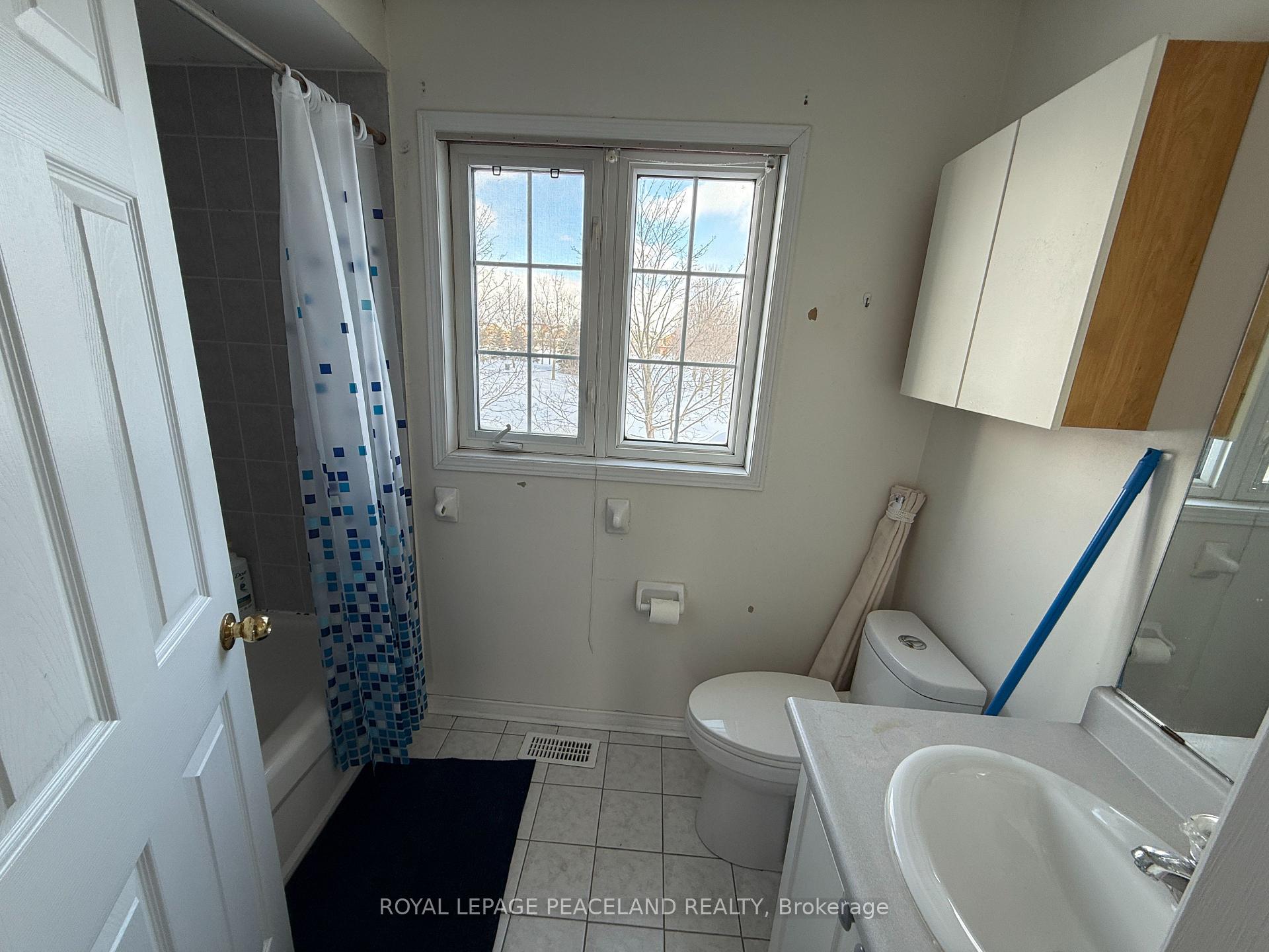 Photo 7 of 4 Attilio Street, Markham, Village Green-South Unionville — HOMEH