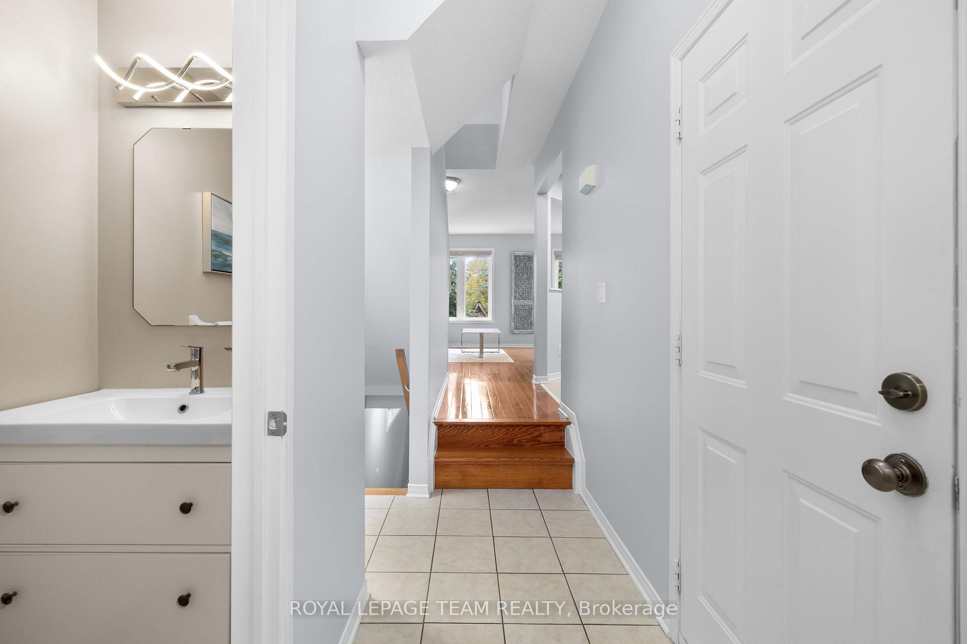 Photo 3 of 155 Oakfield Crescent, Ottawa, Barrhaven - Longfields — HOMEH