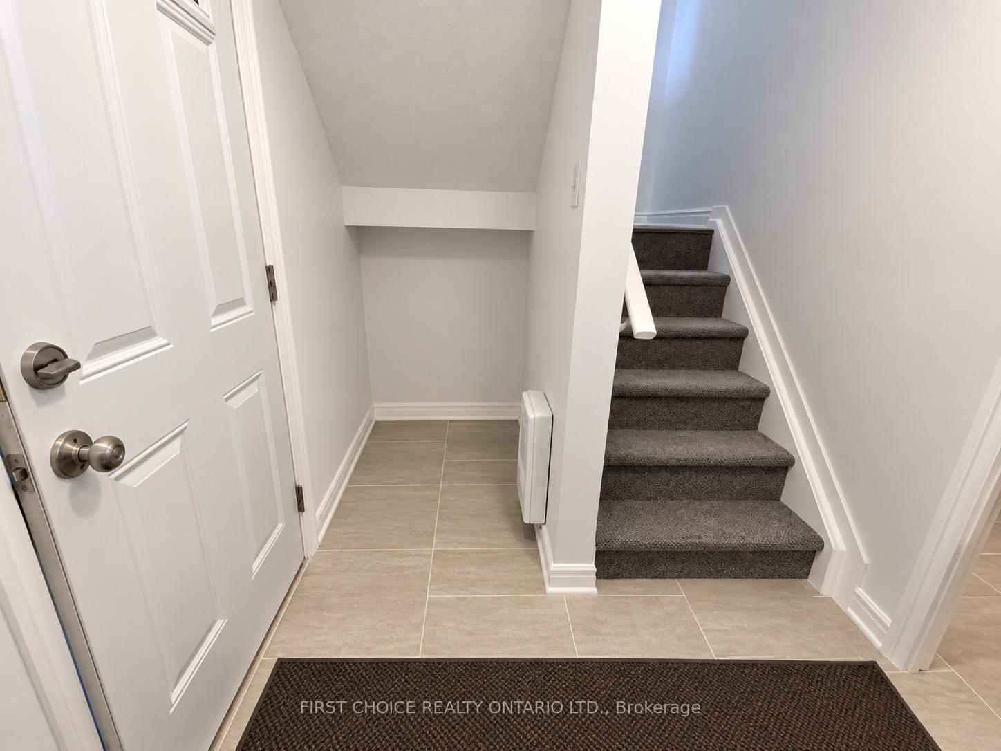 Photo 2 of Unit 186, 825 Cahill Drive W, Ottawa, Hunt Club — HOMEH
