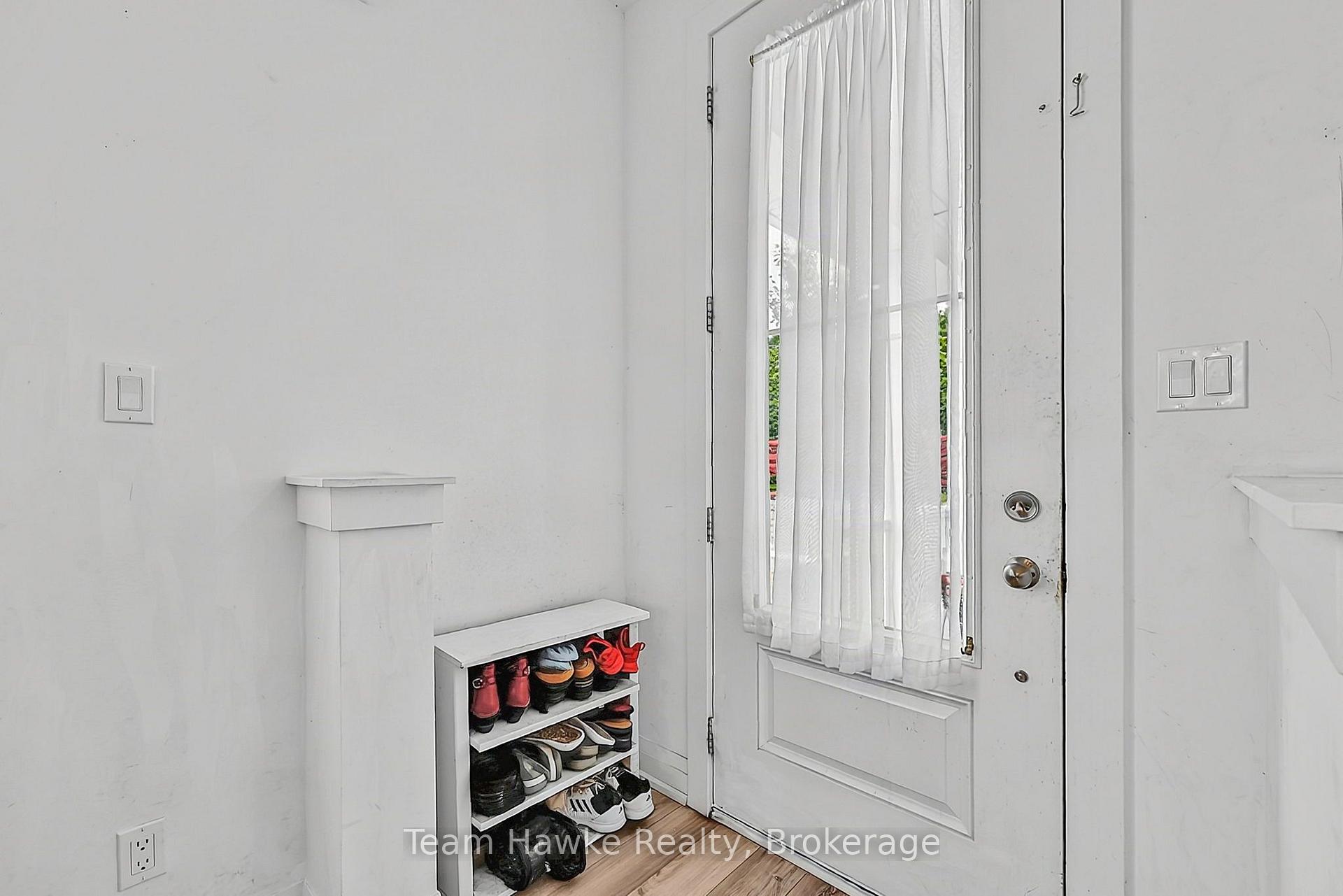 Photo 6 of Unit 0, 1 Samantha Lane, Midland — HOMEH