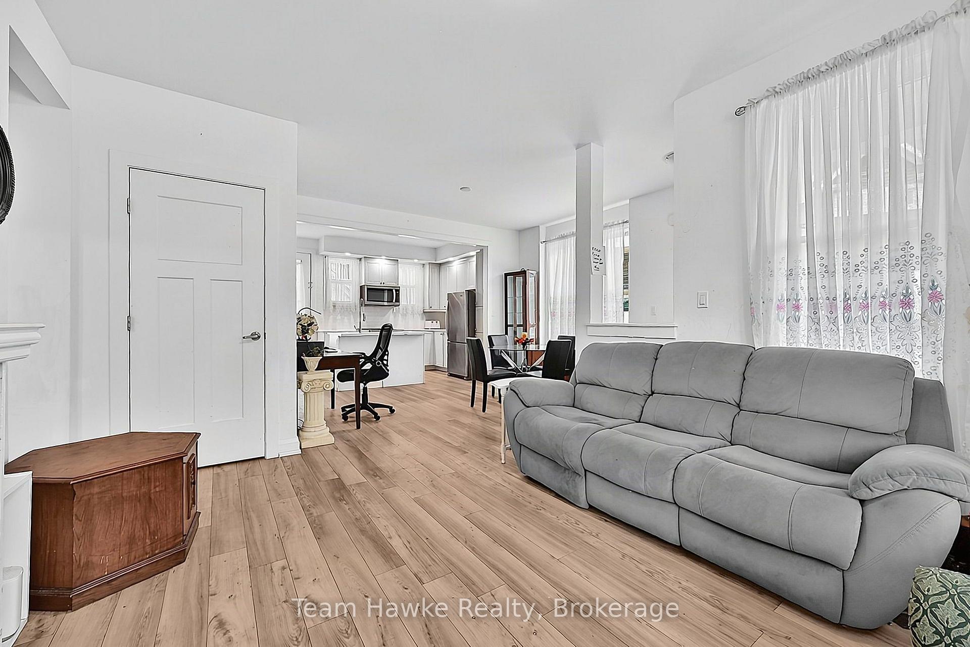Photo 10 of Unit 0, 1 Samantha Lane, Midland — HOMEH