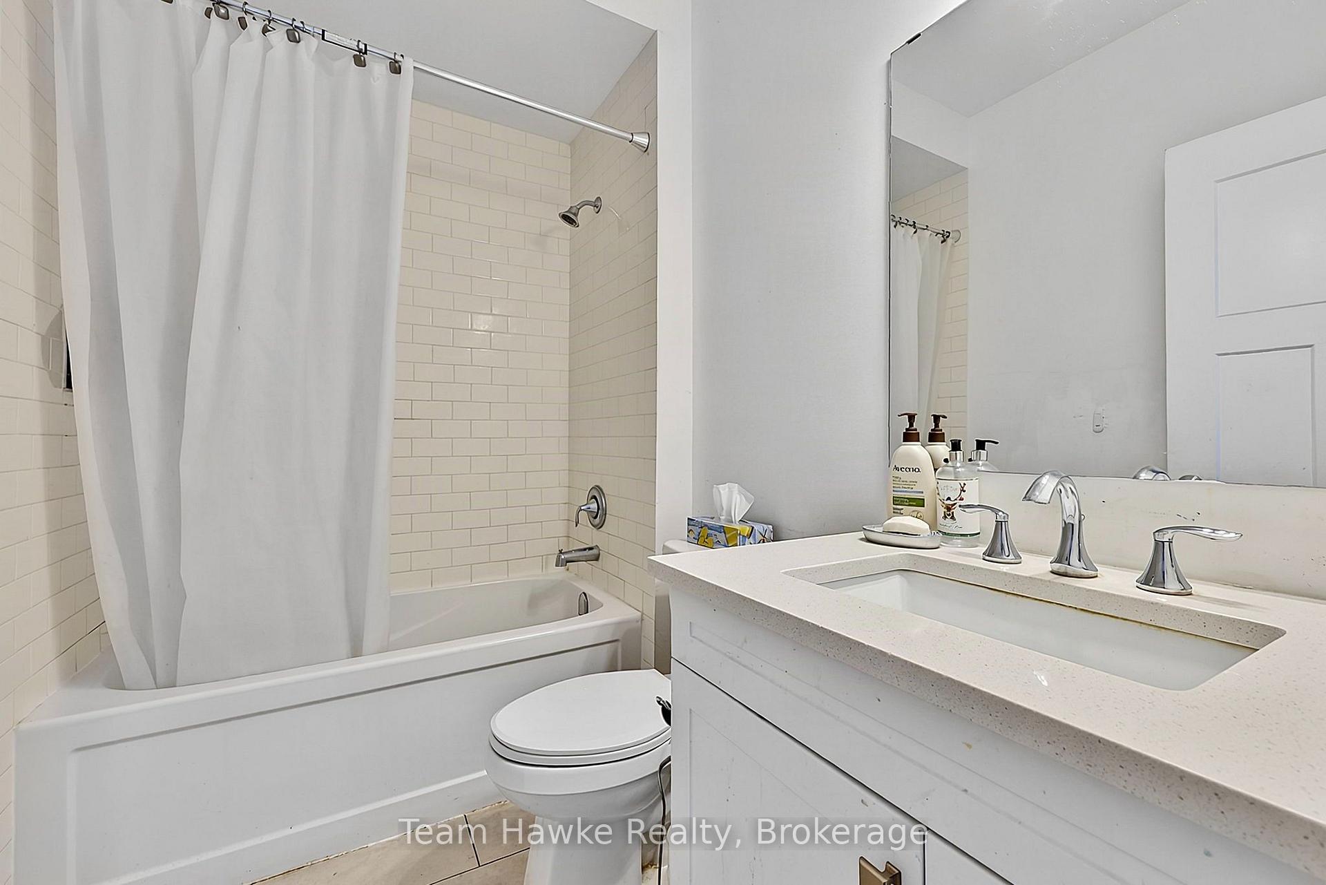 Photo 19 of Unit 0, 1 Samantha Lane, Midland — HOMEH