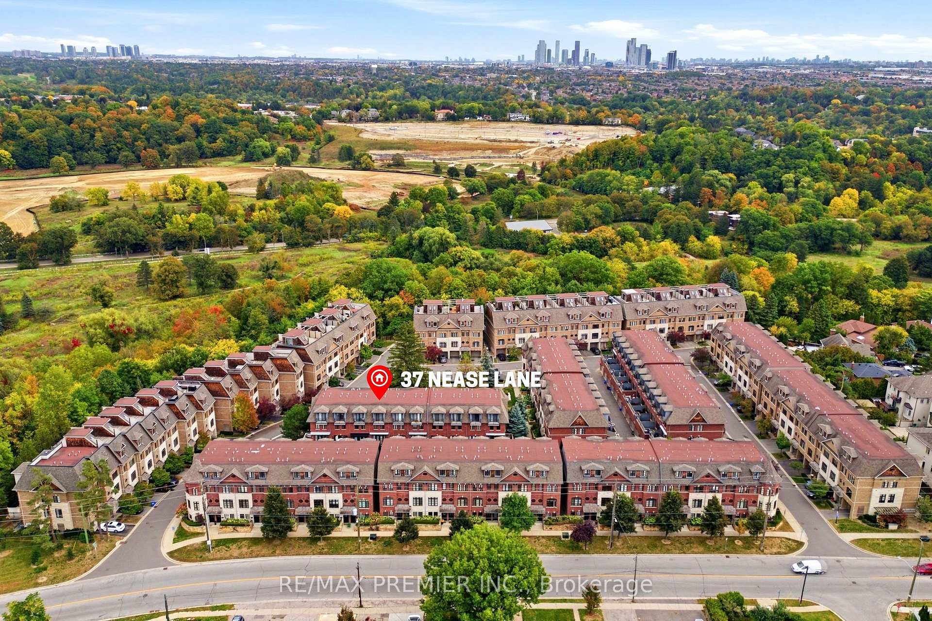 Photo 14 of 37 Nease Lane, Vaughan, West Woodbridge — HOMEH
