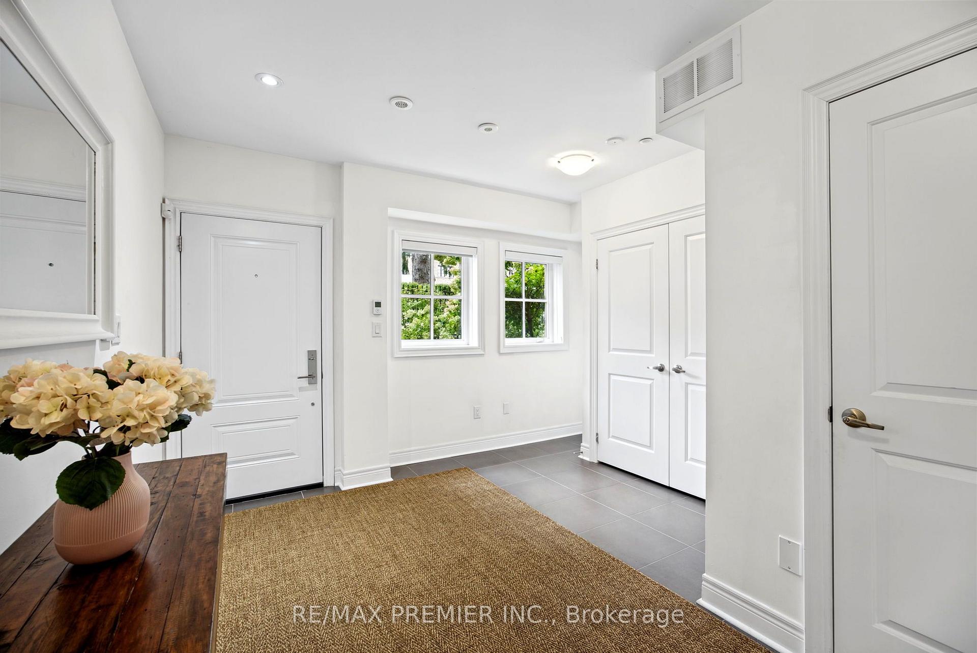 Photo 18 of 37 Nease Lane, Vaughan, West Woodbridge — HOMEH