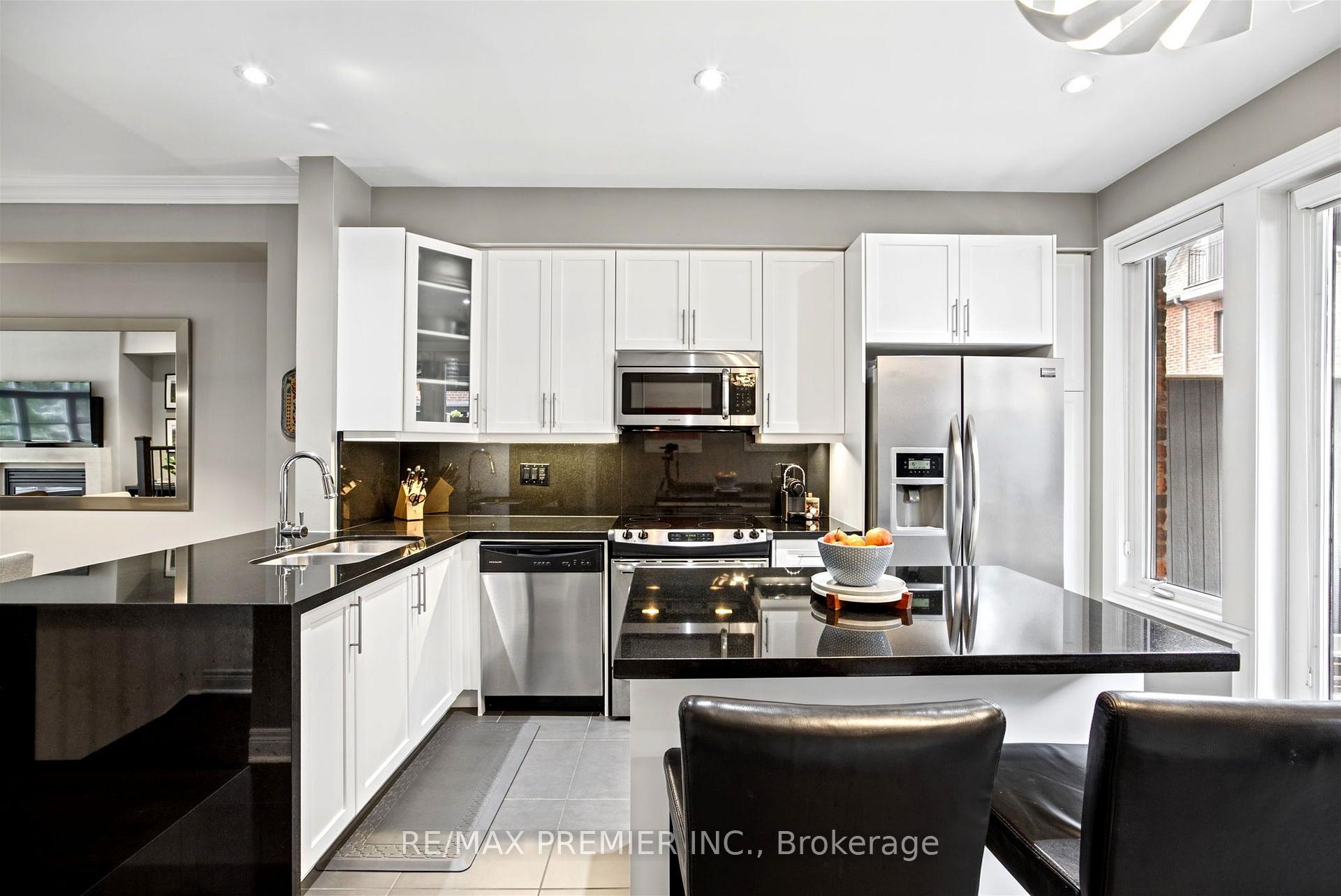 Photo 41 of 37 Nease Lane, Vaughan, West Woodbridge — HOMEH