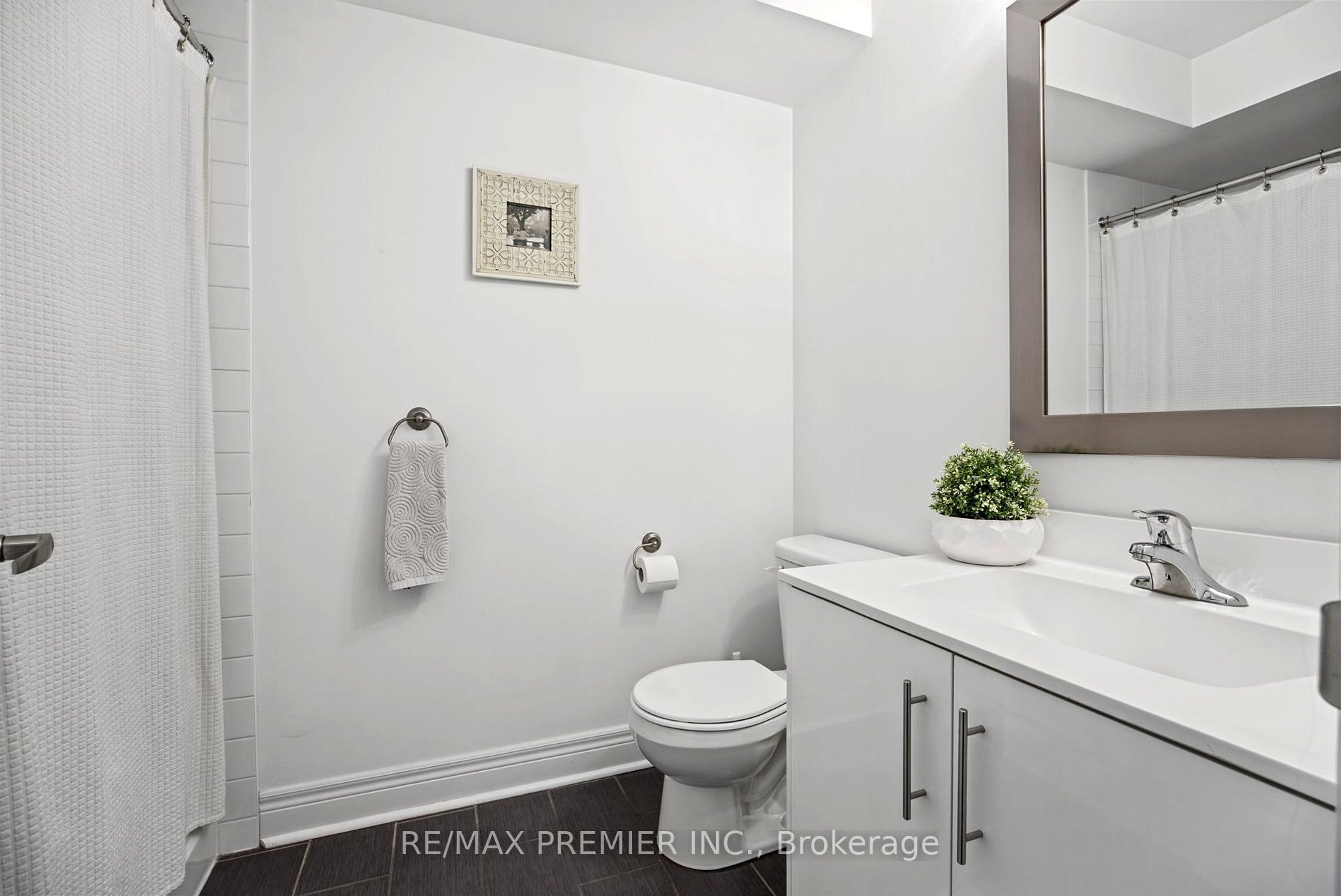 Photo 72 of 37 Nease Lane, Vaughan, West Woodbridge — HOMEH