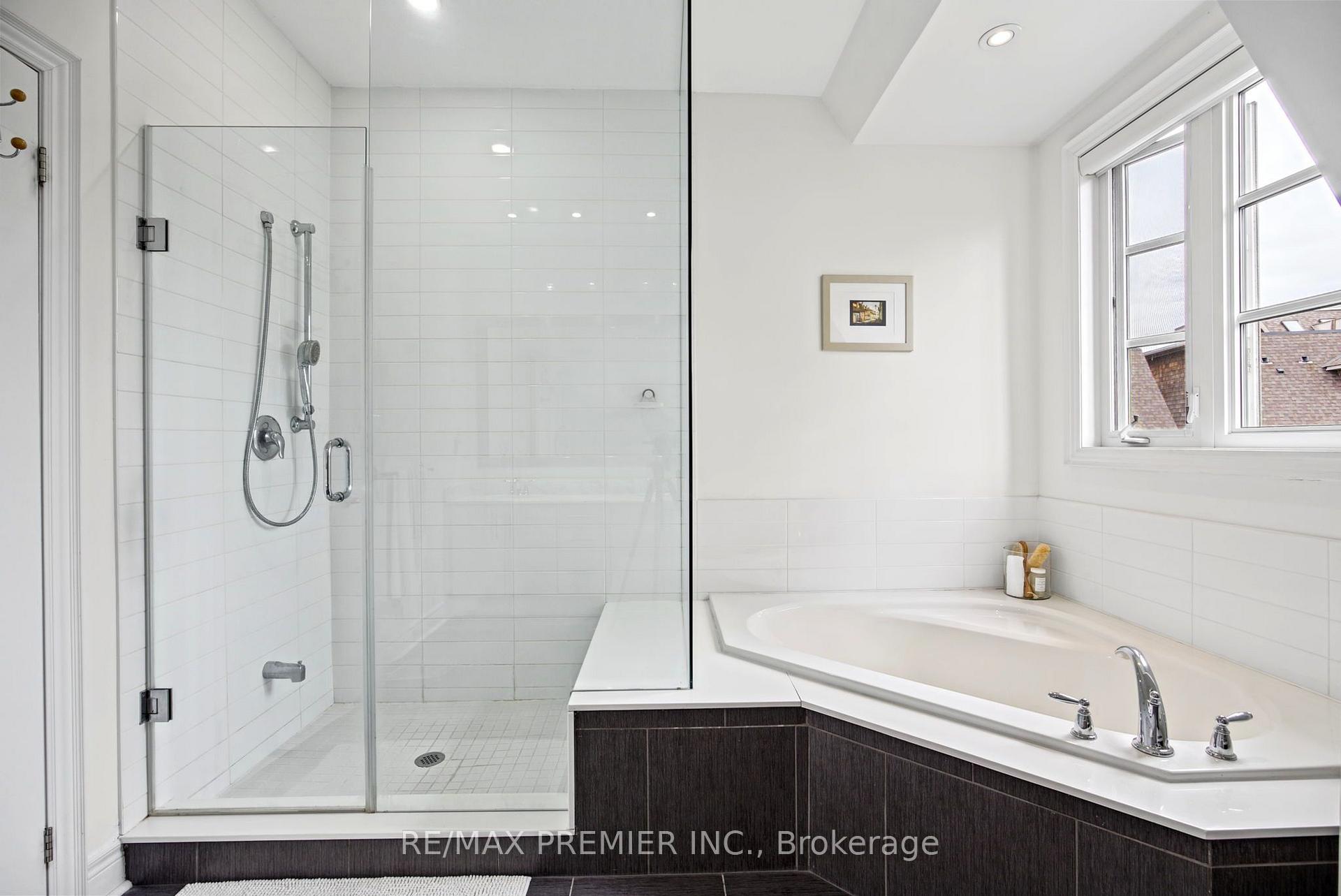Photo 92 of 37 Nease Lane, Vaughan, West Woodbridge — HOMEH