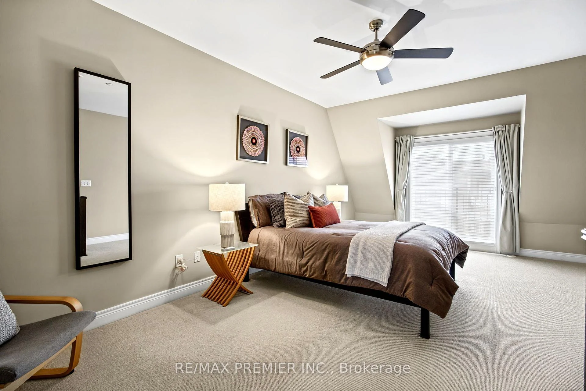 Photo 6 of 37 Nease Lane, Vaughan, West Woodbridge — HOMEH