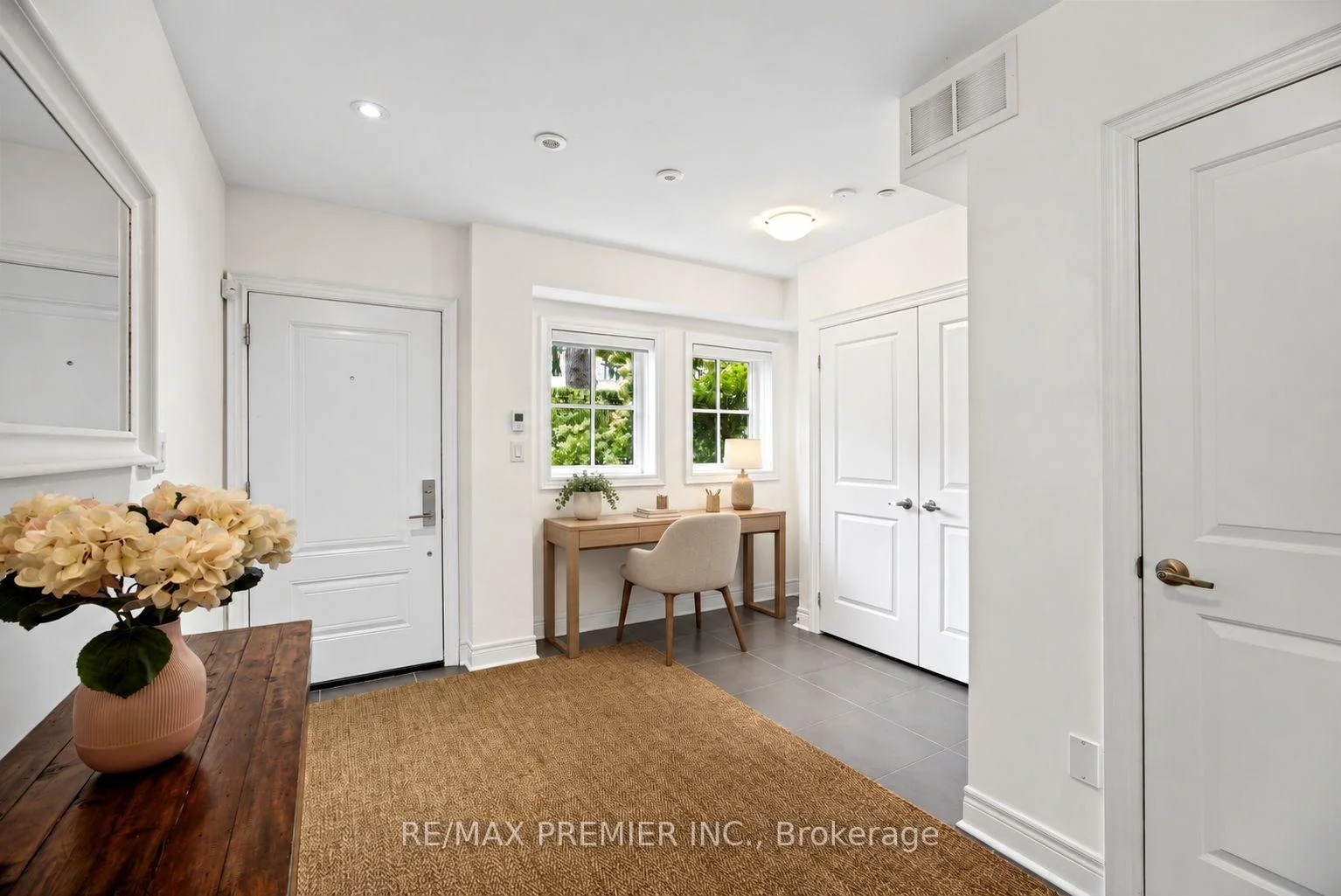 Photo 17 of 37 Nease Lane, Vaughan, West Woodbridge — HOMEH