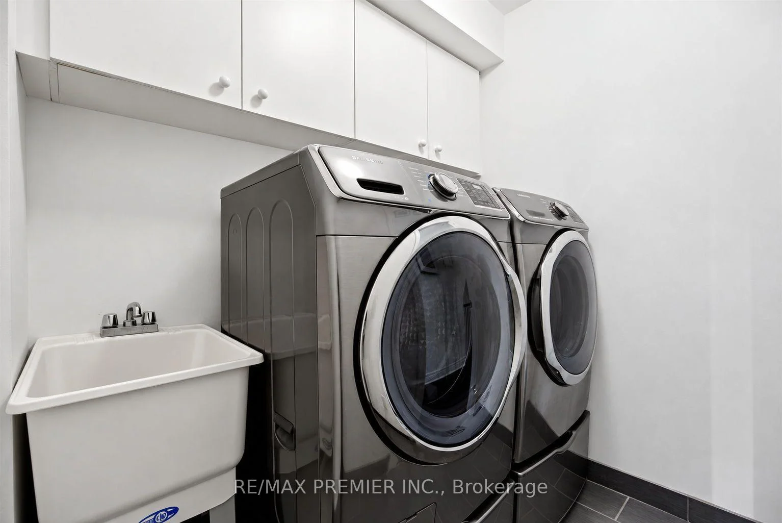 Photo 65 of 37 Nease Lane, Vaughan, West Woodbridge — HOMEH