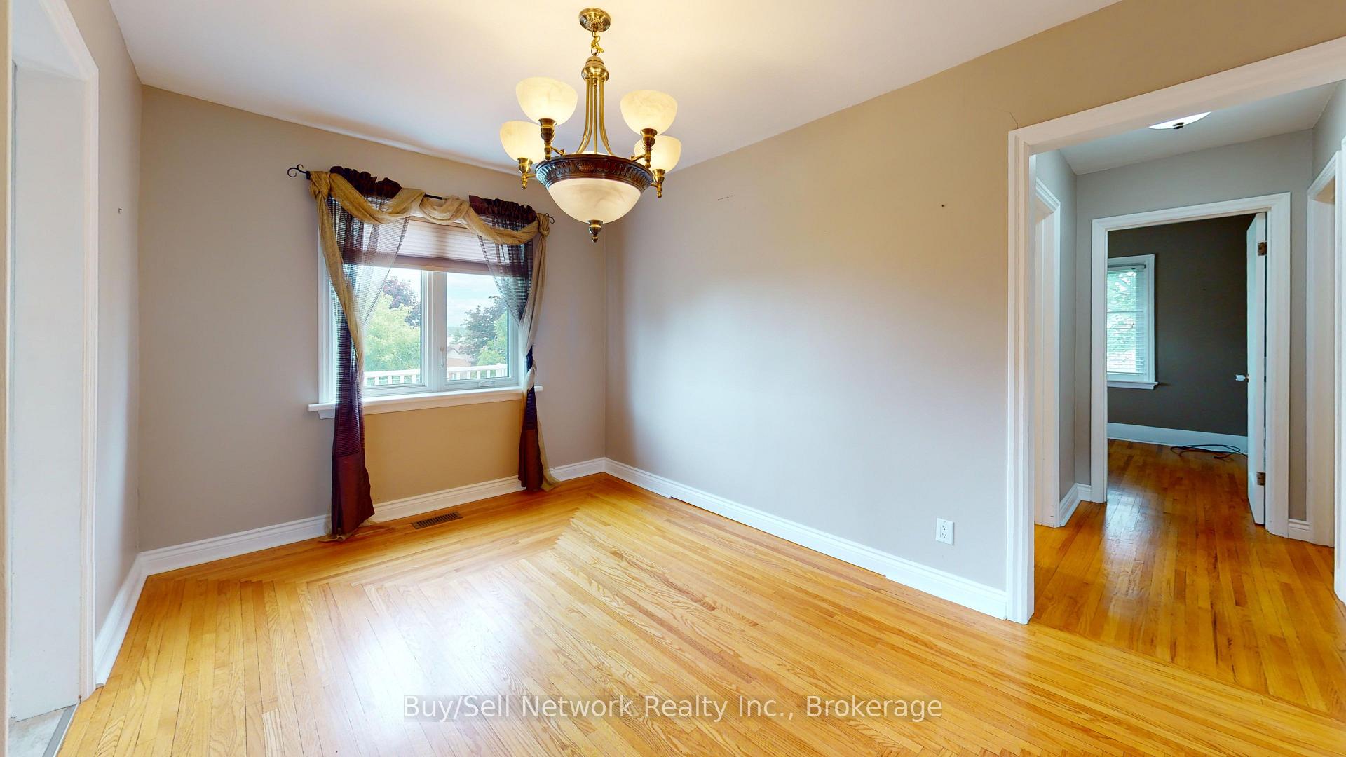 Photo 19 of 962 Ward Street, Selwyn — HOMEH