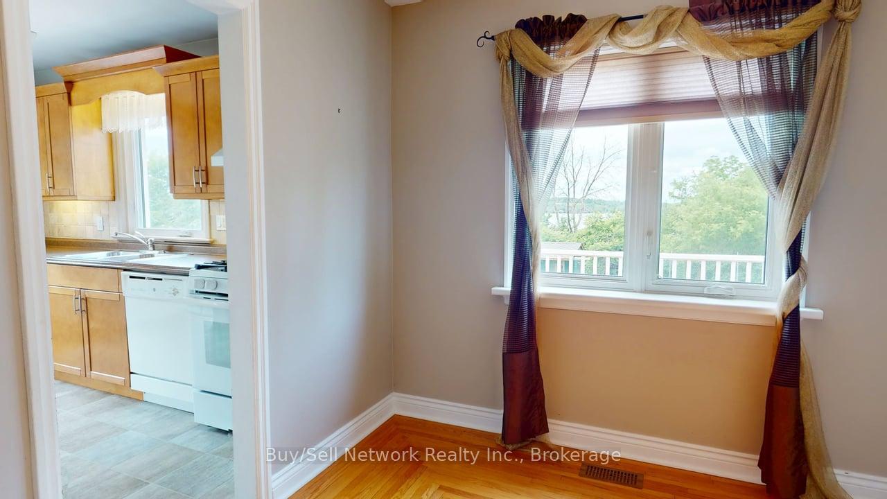 Photo 22 of 962 Ward Street, Selwyn — HOMEH