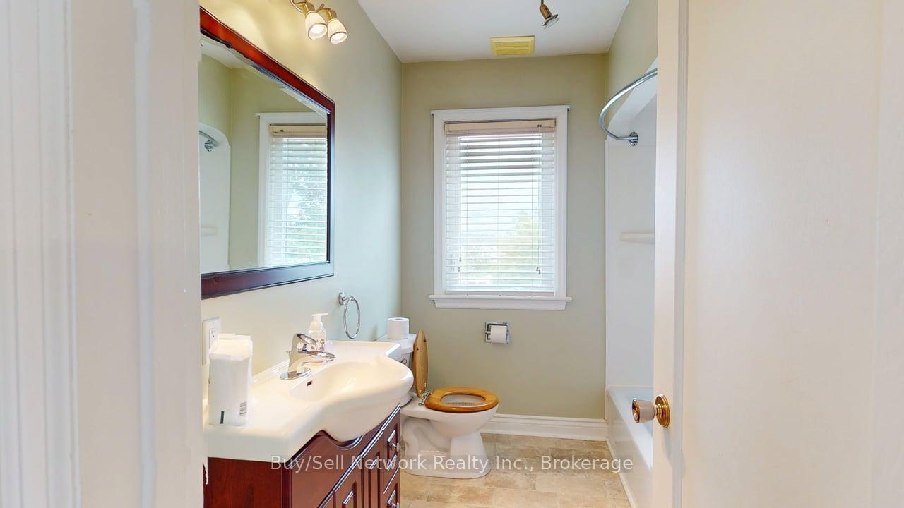 Photo 31 of 962 Ward Street, Selwyn — HOMEH