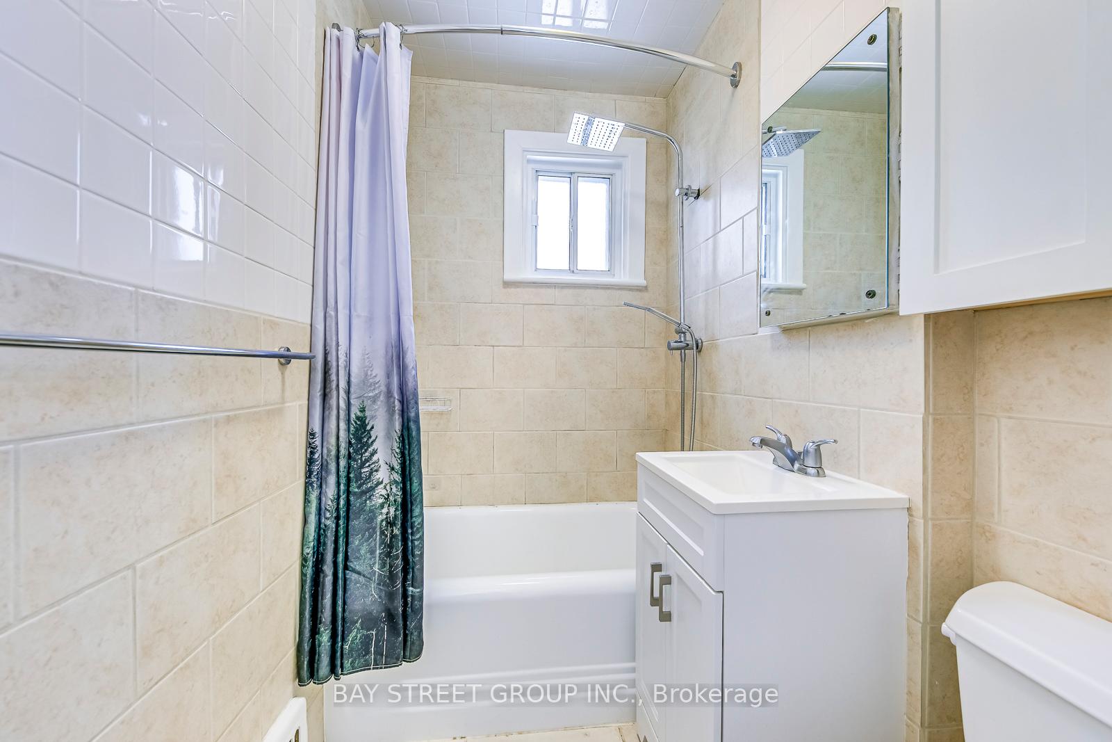 Photo 17 of 150 Crosthwaite Avenue N, Hamilton, Homeside — HOMEH