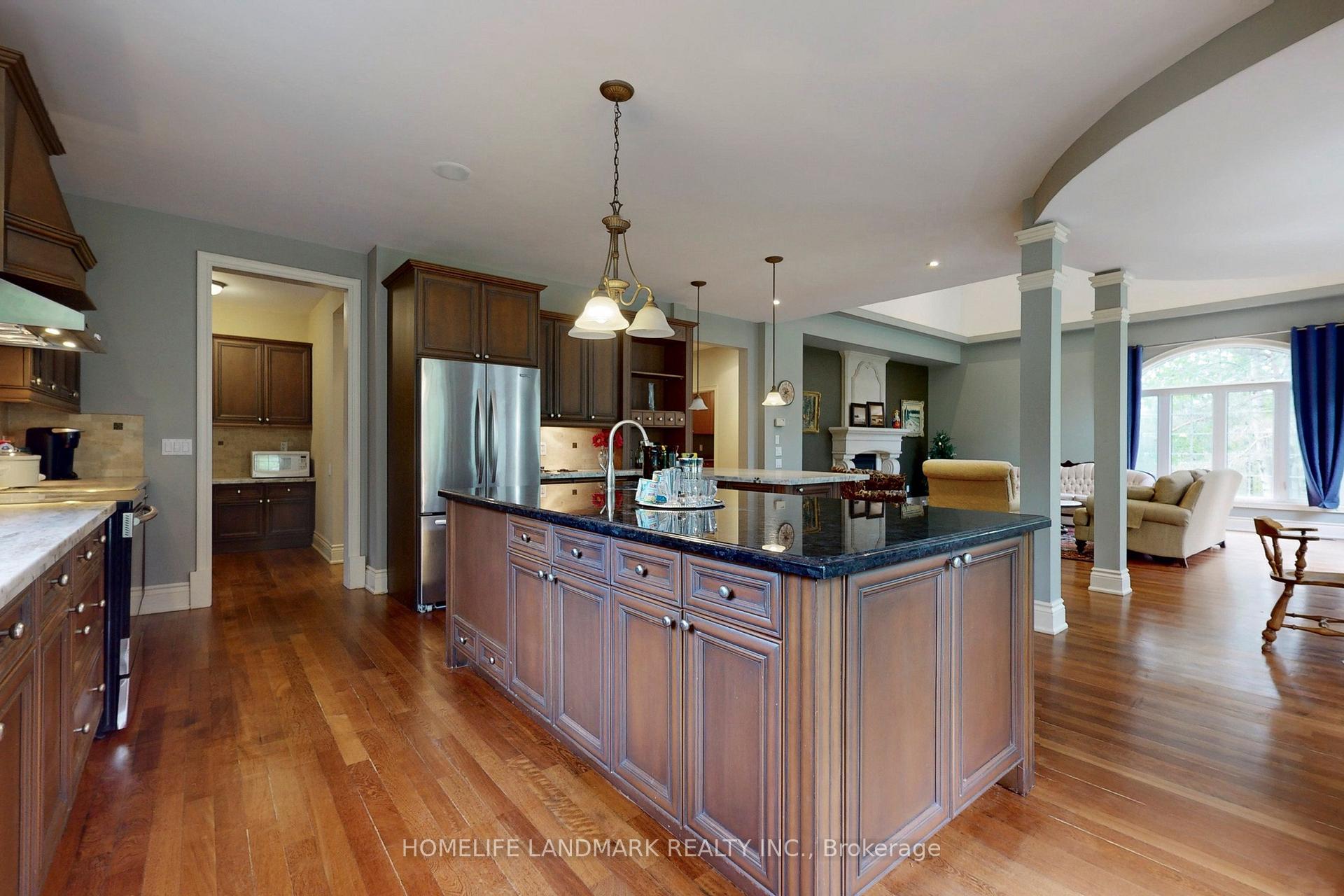 Photo 16 of 19 Wolf Run Court, Whitchurch-Stouffville, Rural Whitchurch-Stouffville — HOMEH