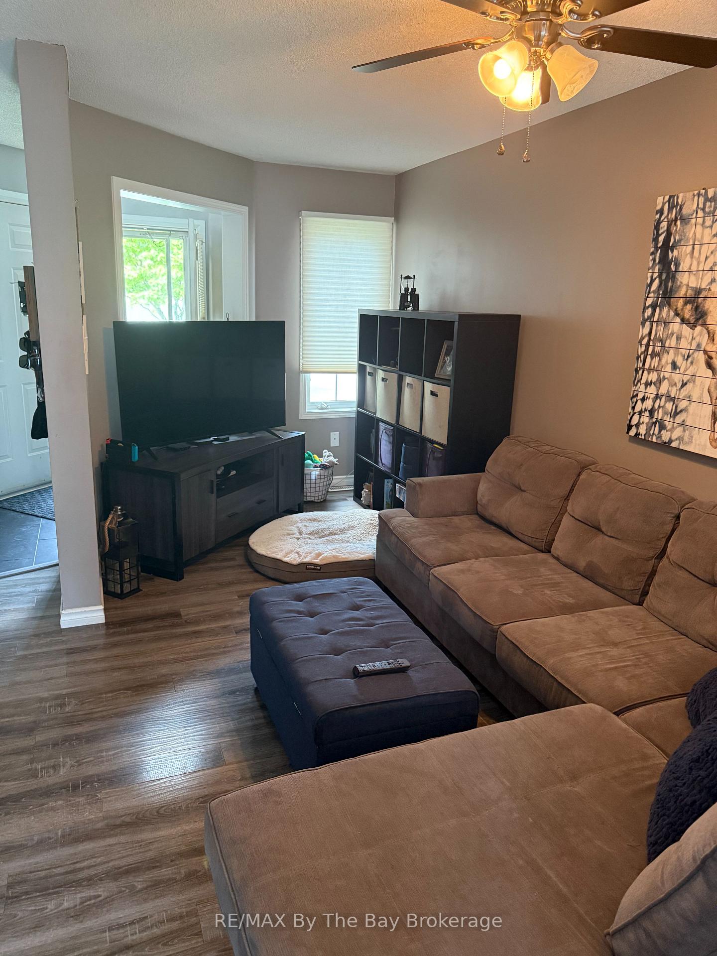 Photo 2 of 345 Ferndale Drive S, Barrie, Ardagh — HOMEH