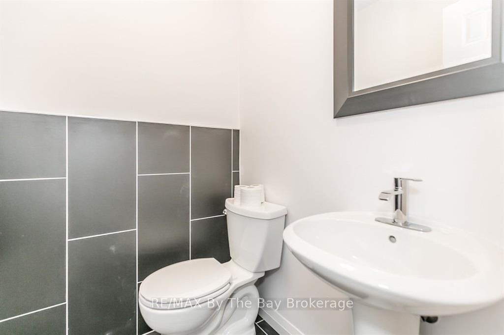 Photo 7 of 345 Ferndale Drive S, Barrie, Ardagh — HOMEH