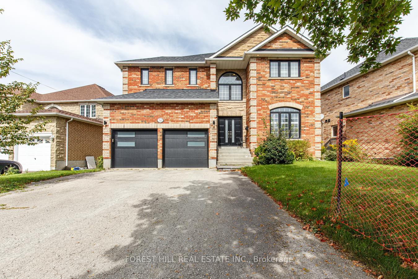 Photo 2 of 54 Maple Grove Avenue, Richmond Hill, Oak Ridges — HOMEH