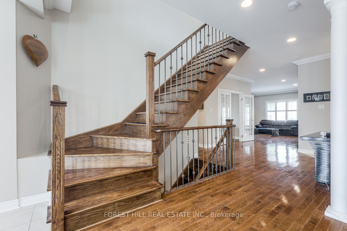 Photo 23 of 54 Maple Grove Avenue, Richmond Hill, Oak Ridges — HOMEH