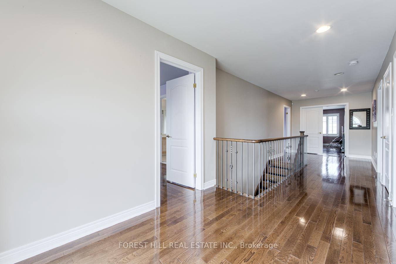 Photo 37 of 54 Maple Grove Avenue, Richmond Hill, Oak Ridges — HOMEH