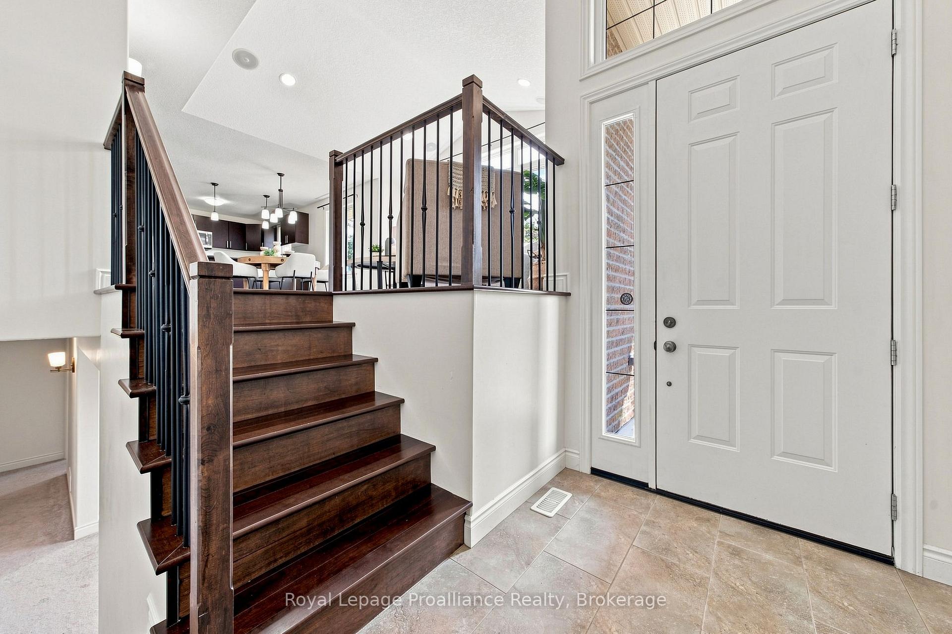 Photo 5 of 63 Freedom Crescent, Quinte West, Sidney Ward — HOMEH