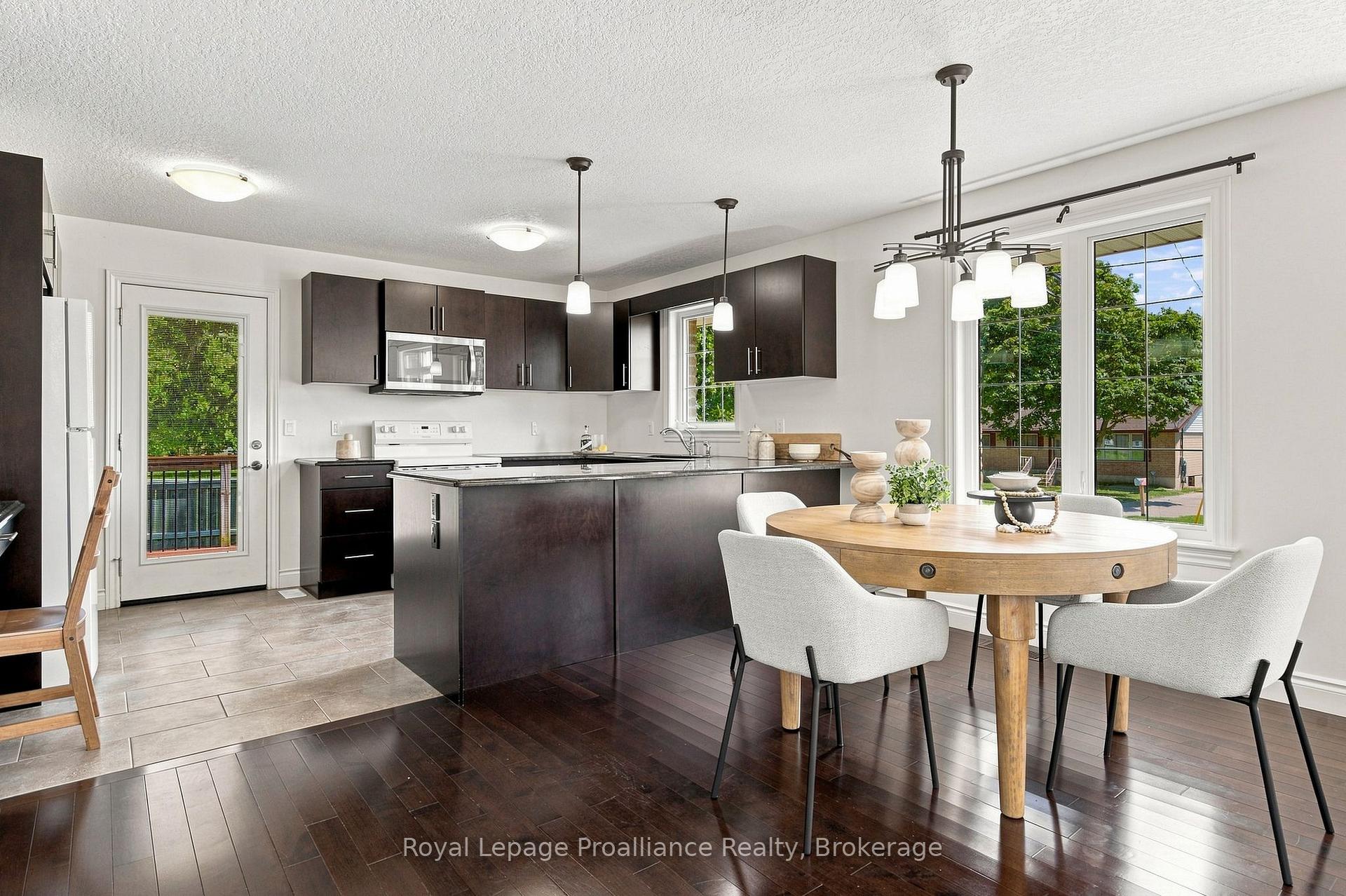 Photo 13 of 63 Freedom Crescent, Quinte West, Sidney Ward — HOMEH