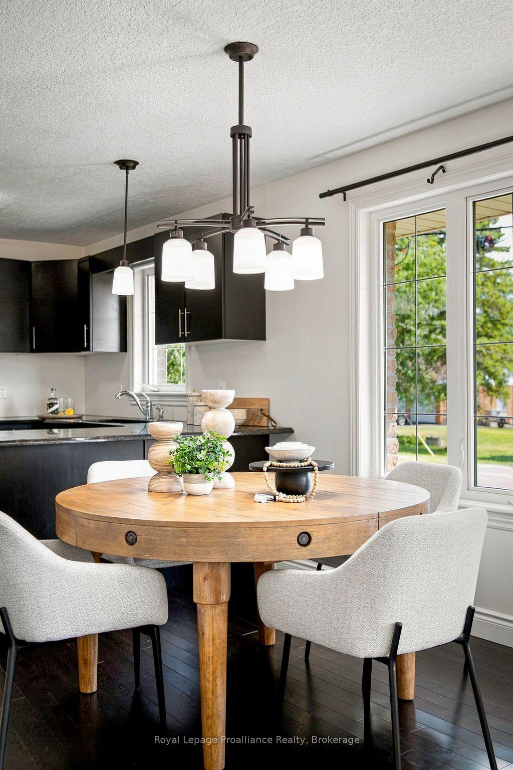 Photo 15 of 63 Freedom Crescent, Quinte West, Sidney Ward — HOMEH
