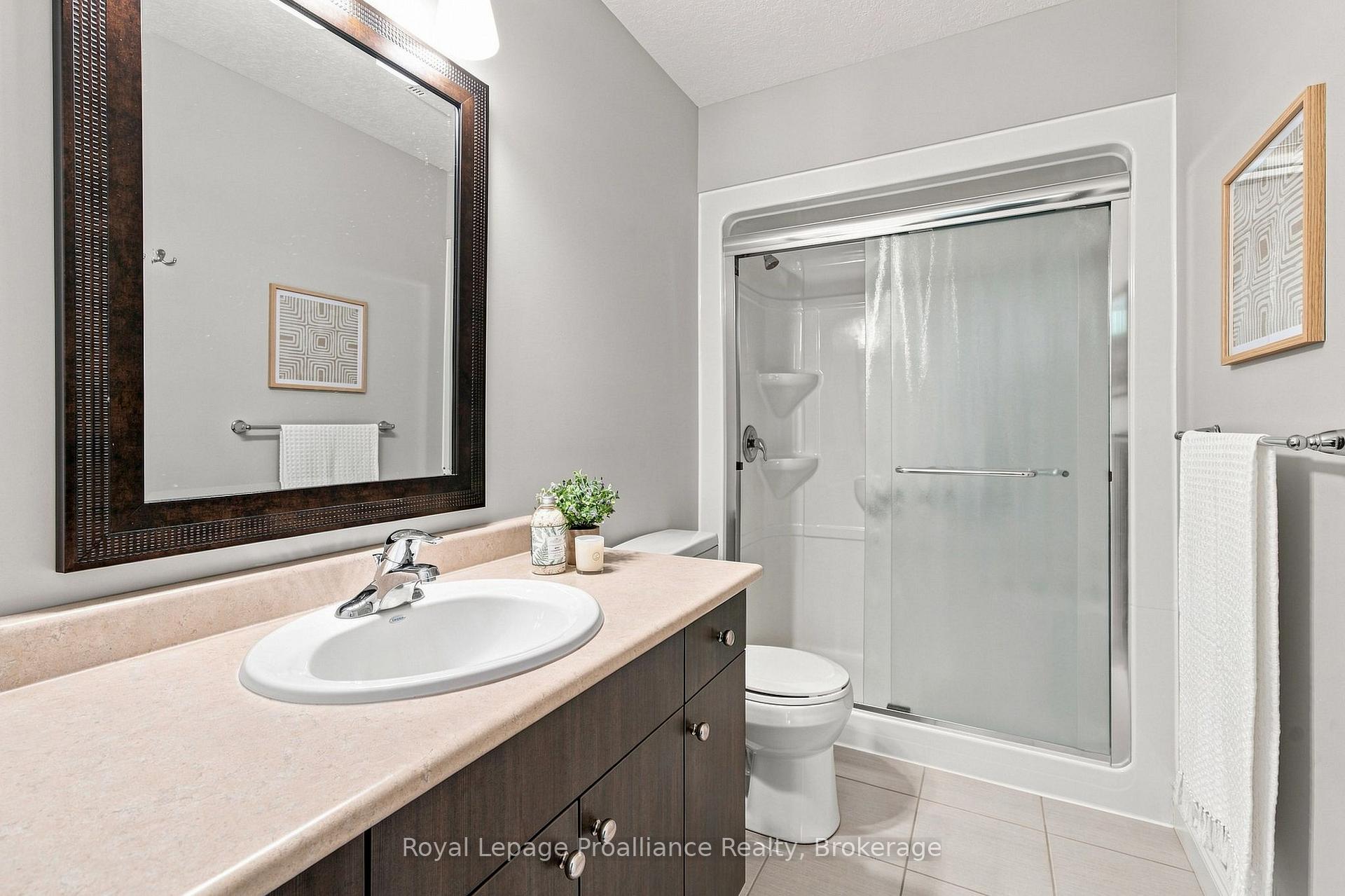Photo 32 of 63 Freedom Crescent, Quinte West, Sidney Ward — HOMEH