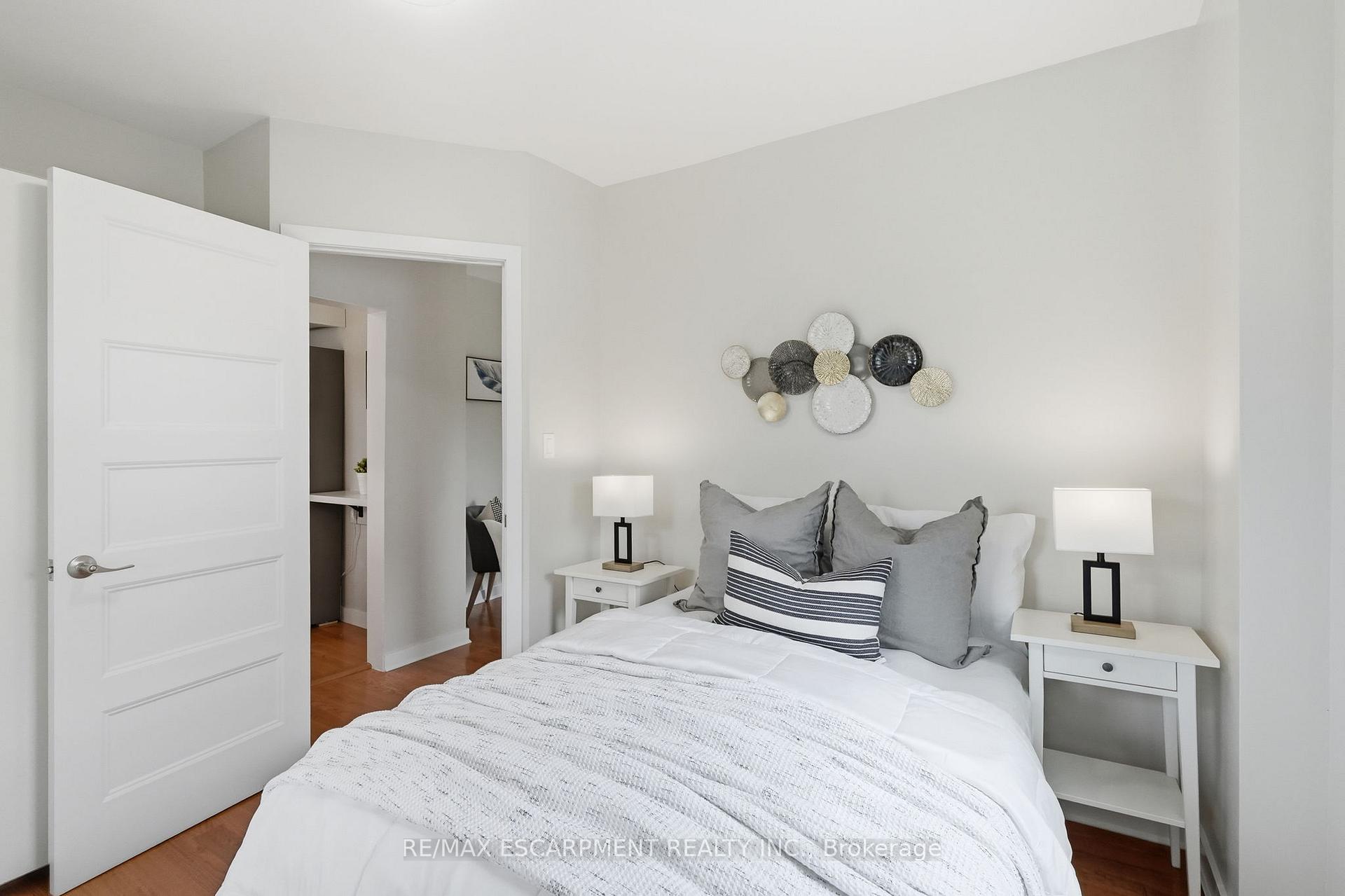 Photo 9 of 410 Beach Boulevard, Hamilton, Hamilton Beach — HOMEH